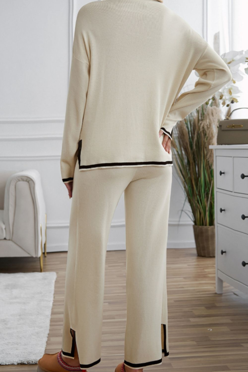 Contrast Trim Round Neck Top and Pants Sweater Set - Charming Charlie