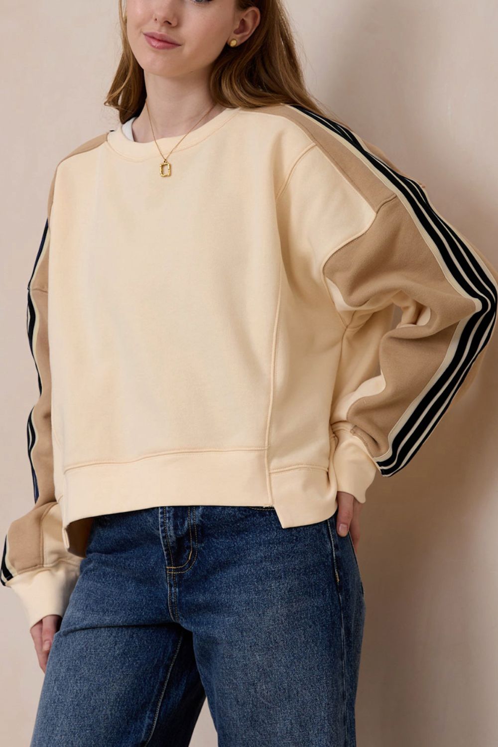 Contrast Round Neck Long Sleeve Sweatshirt - Charming Charlie