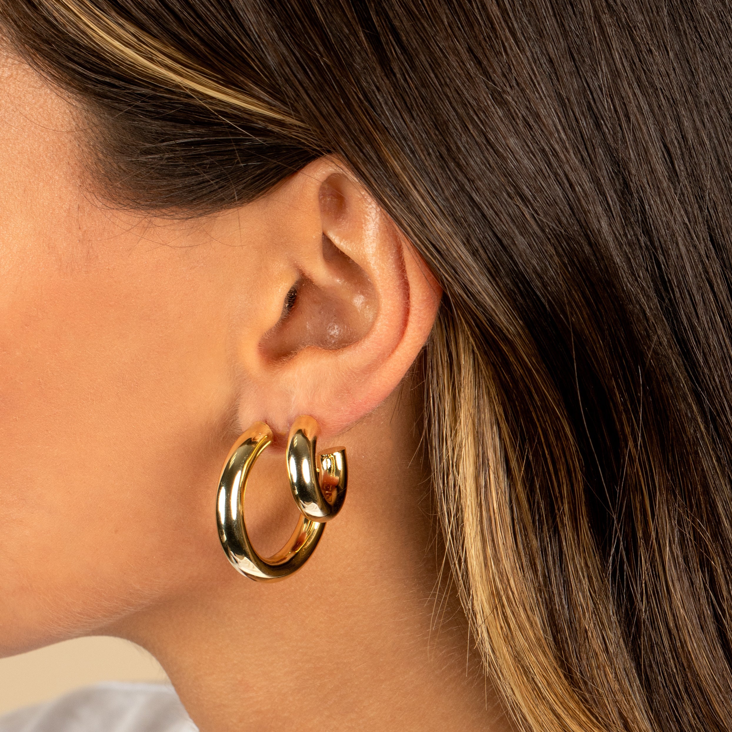 Chunky Hollow Hoop Earring - Adina's Jewels