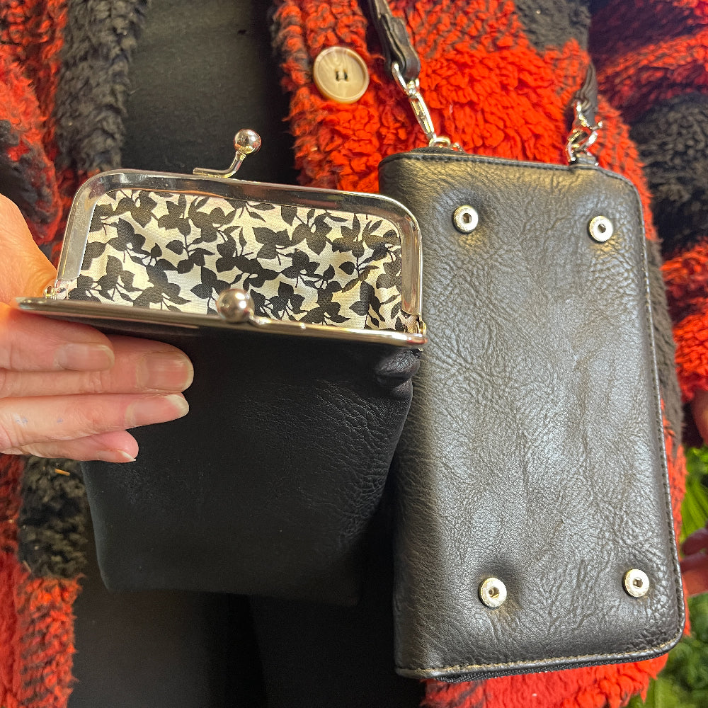 Stacy Crossbody - Charming Charlie