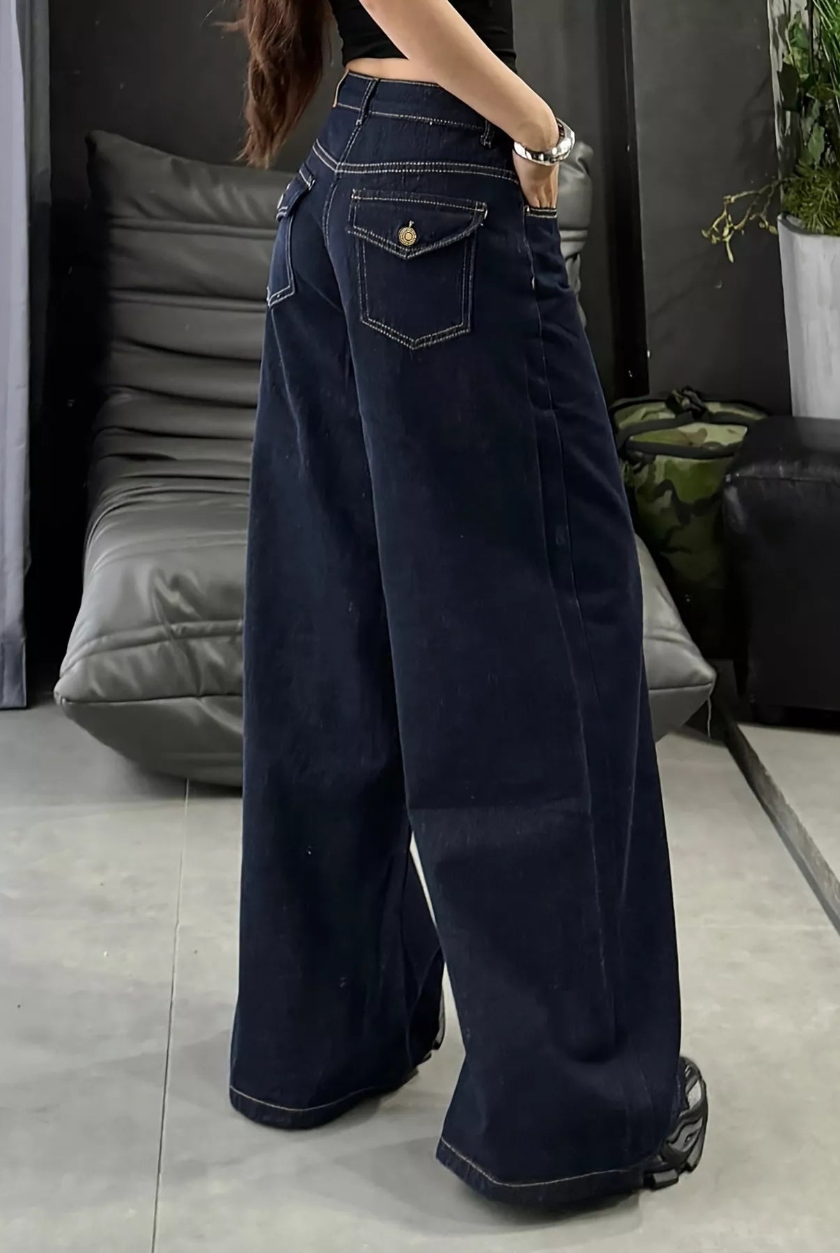 1b5debb6a23441f28a9b187852004050-Max-Origin