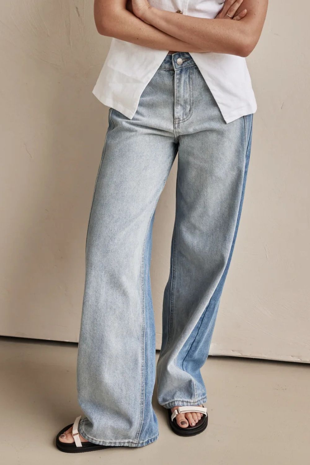 Contrast Straight Leg Jeans with Pockets - Charming Charlie