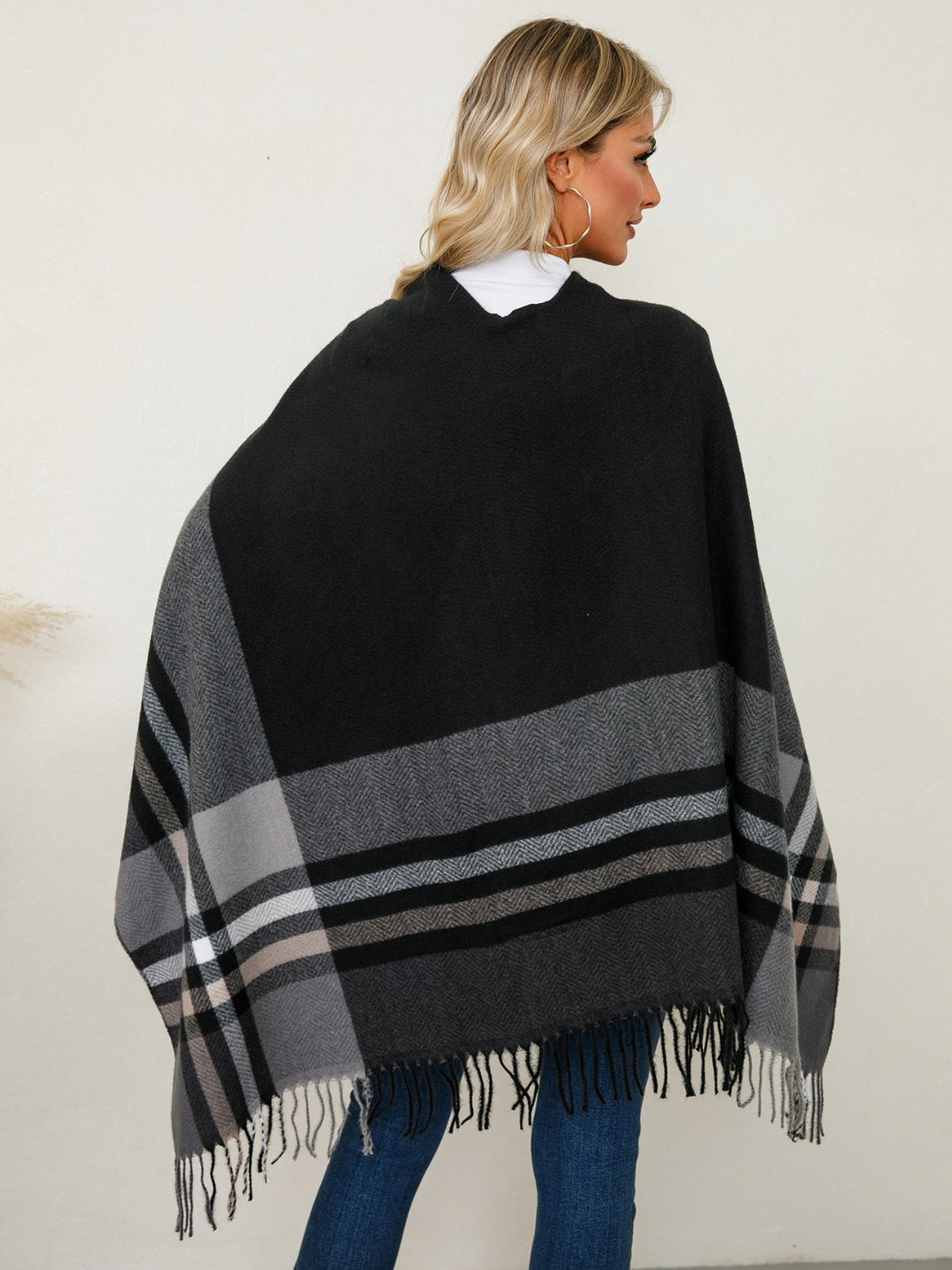 Fringe Contrast Plaid Poncho - Charming Charlie