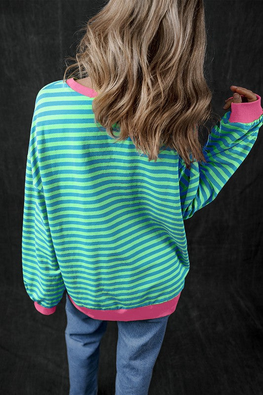 Women Oversized Contrast Trim Pullover Sweatshirt - Charming Charlie