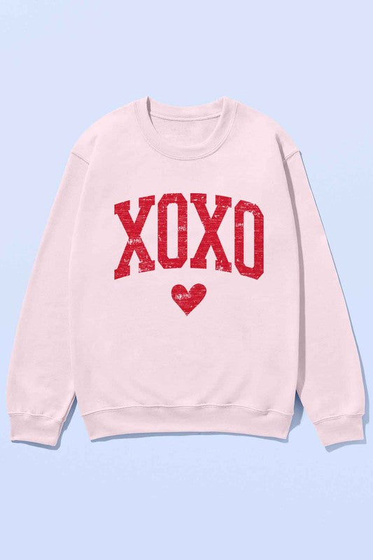 XOXO LOVE HEART VALENTINES OVERSIZED SWEATSHIRT - Charming Charlie