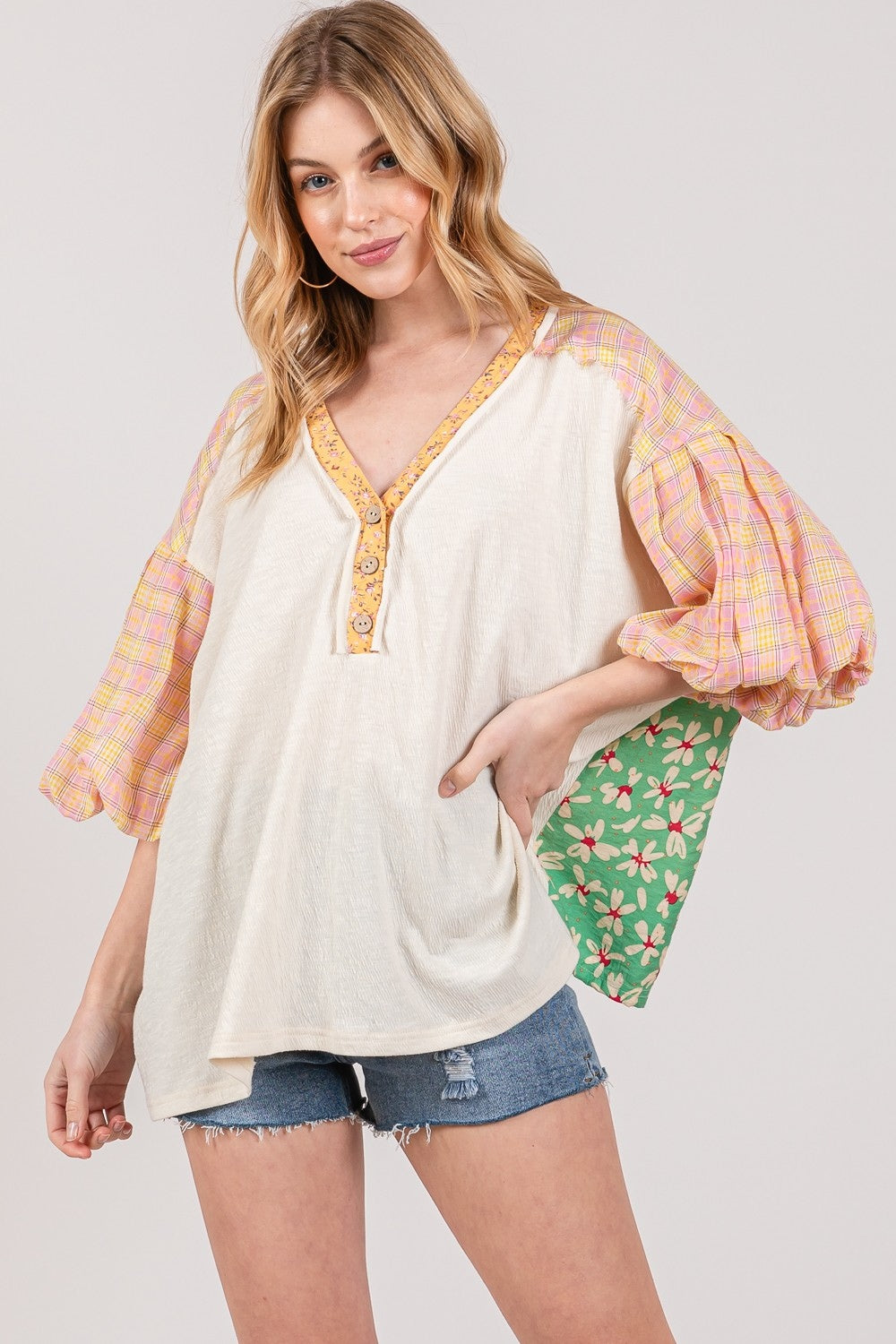 SAGE + FIG Color Block Bubble Sleeve Top - Charming Charlie