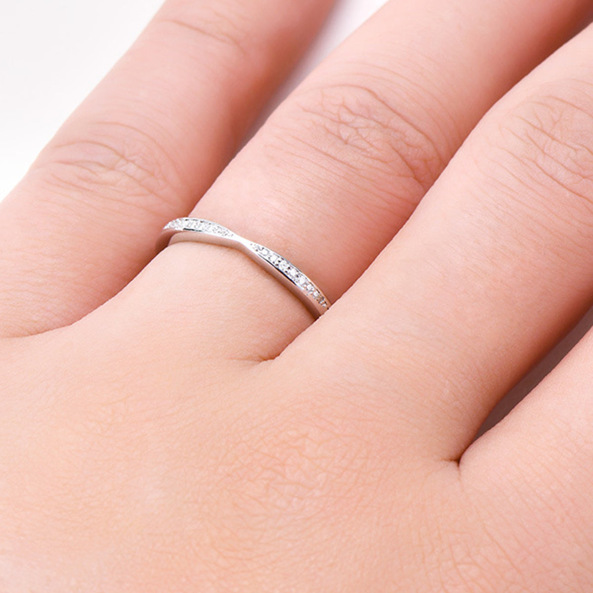 925 Sterling Silver Inlaid Moissanite Ring - Charming Charlie
