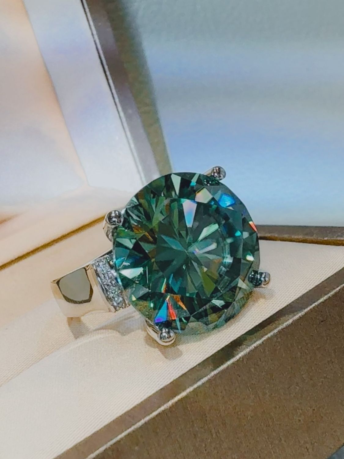 20 Carat Moissanite 925 Sterling Silver Ring - Charming Charlie