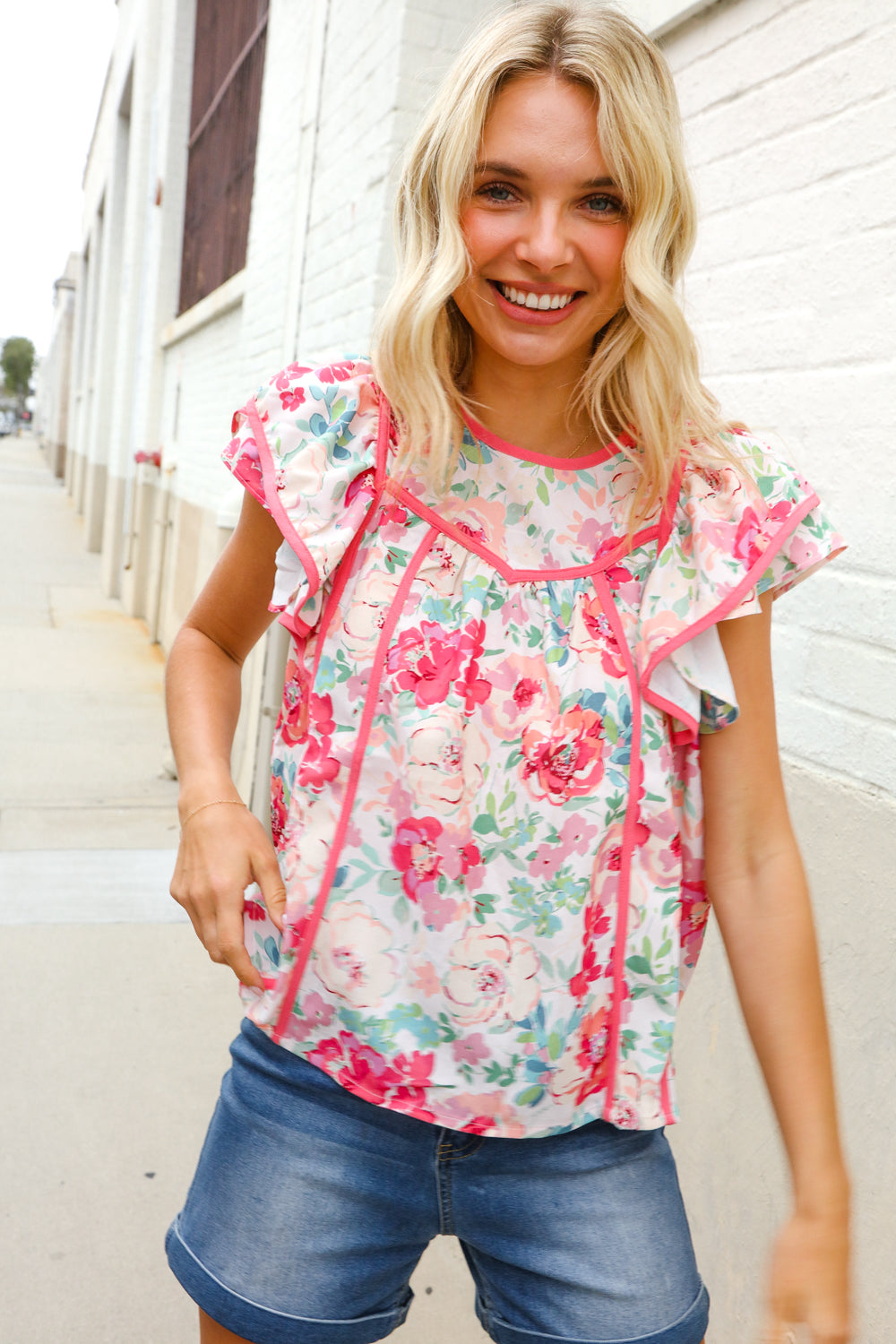Southern Nights Pink Contrast Binding Floral Flutter Sleeve Top - Charming Charlie