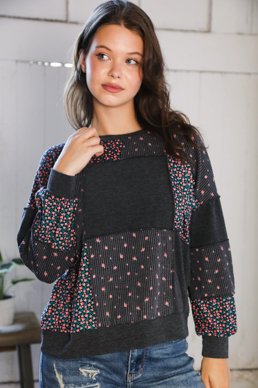 Lazy Daisies Charcoal Pullover - Charming Charlie