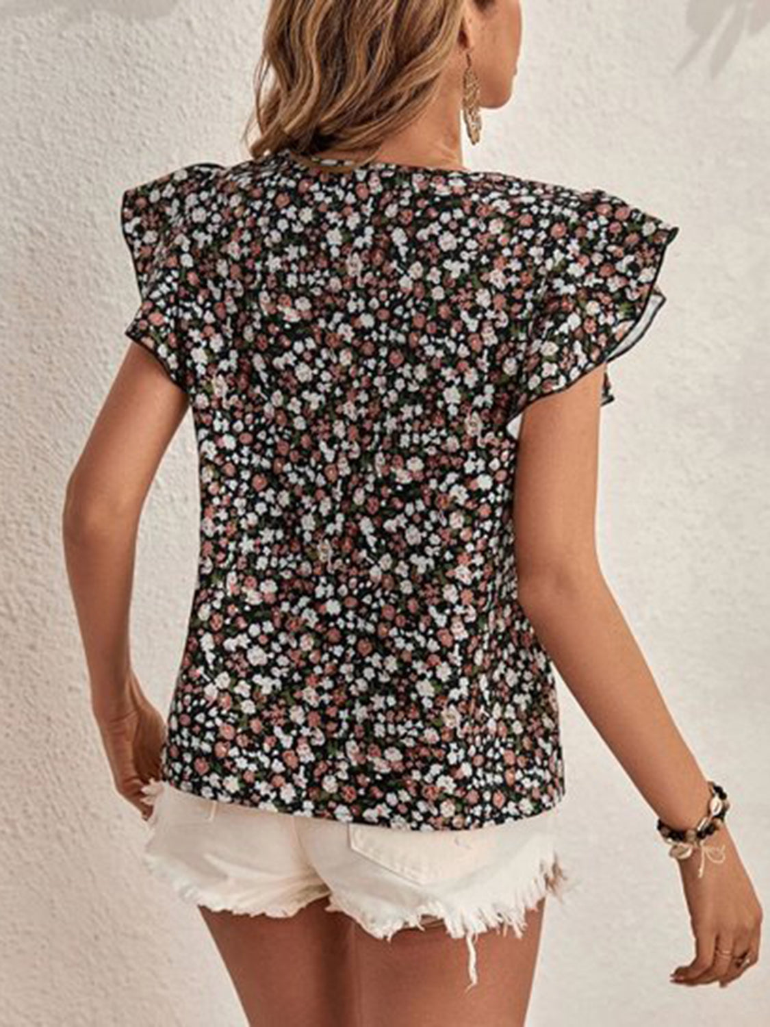 Ditsy Floral Round Neck Cap Sleeve Top - Charming Charlie