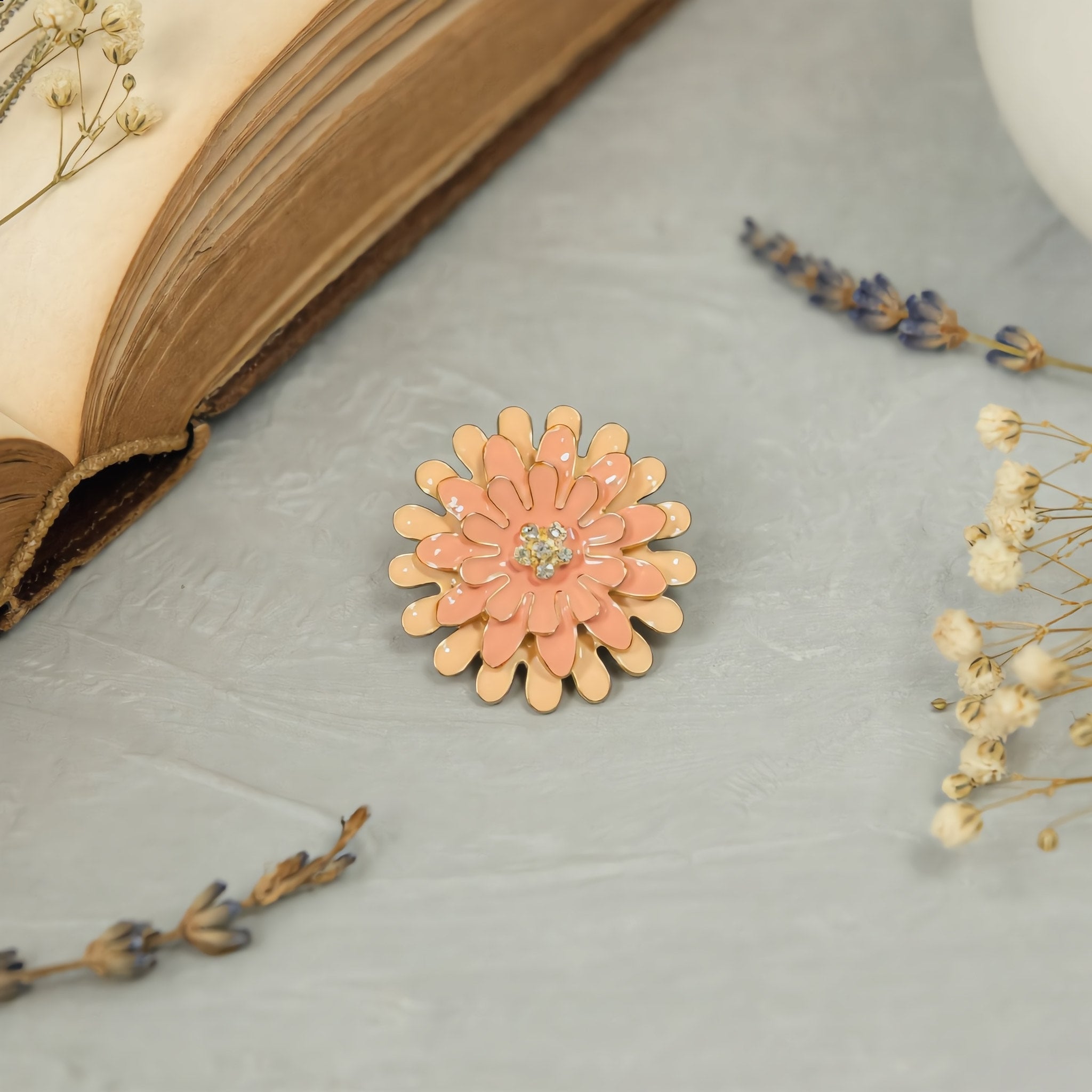Chic Enamel Daisy Flower Brooch Pendant - Charming Charlie