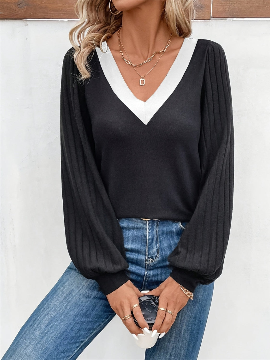 Contrast V-Neck Long Sleeve T-Shirt - Charming Charlie