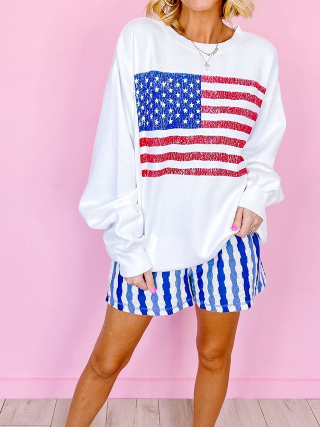 US Flag Round Neck Long Sleeve Sweatshirt - Charming Charlie