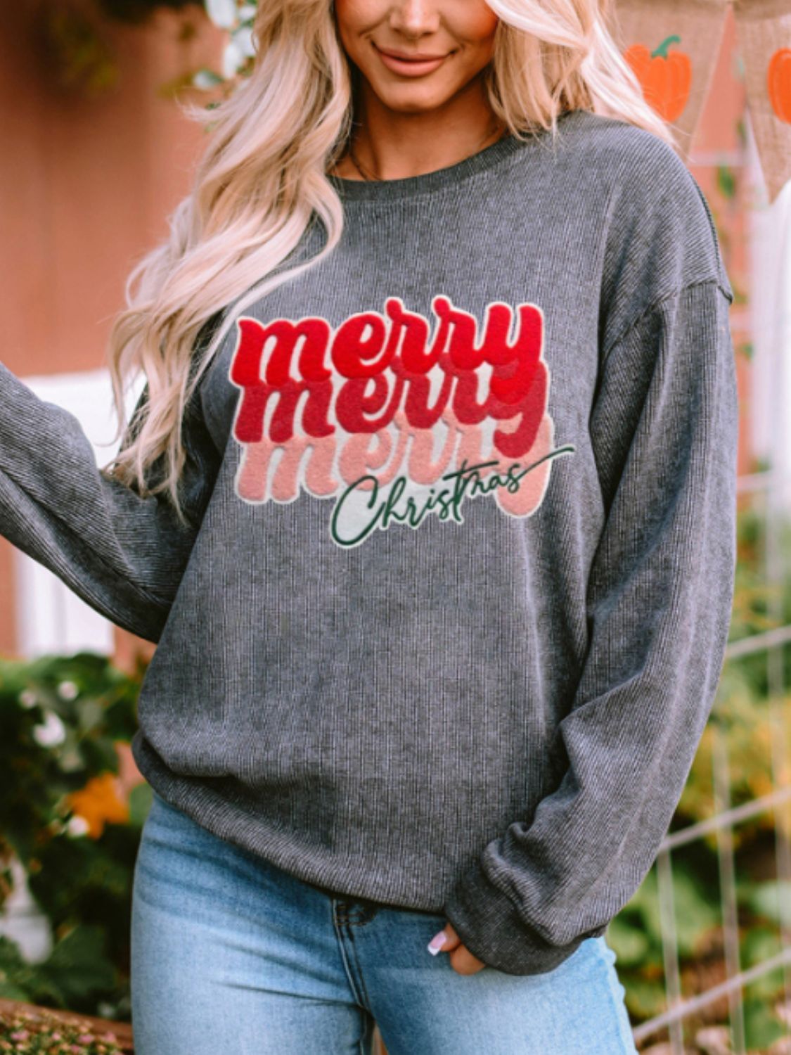 Full Size MERRY CHRISTMAS Round Neck Long Sleeve Sweatshirt - Charming Charlie