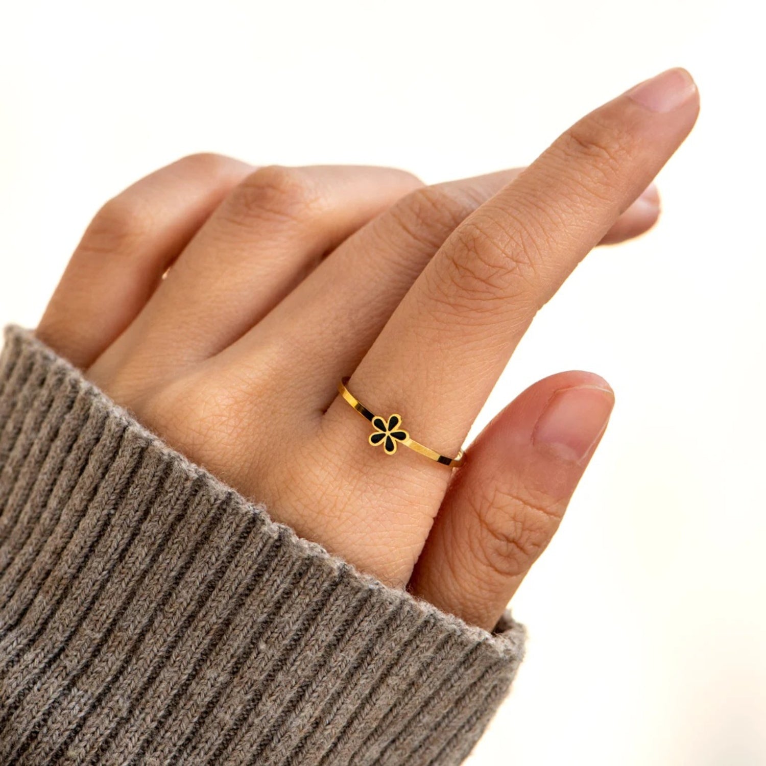 925 Sterling Silver Enamel Flower Ring - Charming Charlie