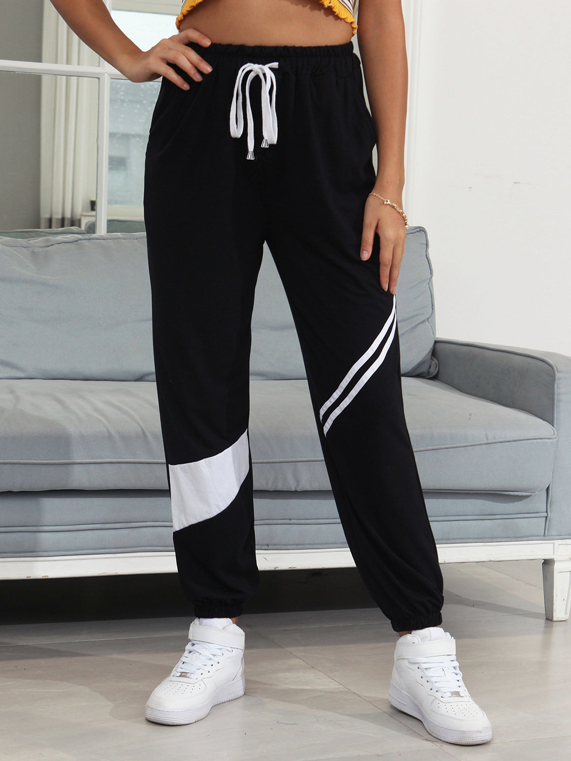 Drawstring Contrast Joggers with Pockets - Charming Charlie