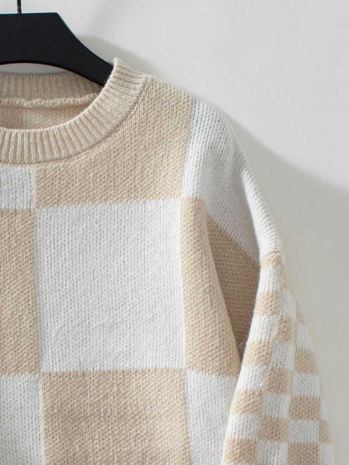 Color Block Round Neck Long Sleeve Sweater - Charming Charlie