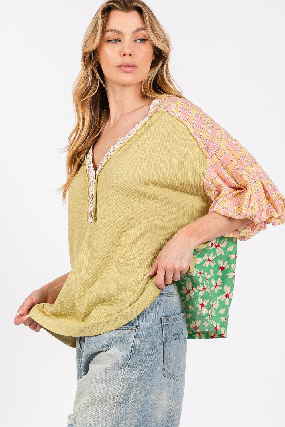 SAGE + FIG Color Block Bubble Sleeve Top - Charming Charlie