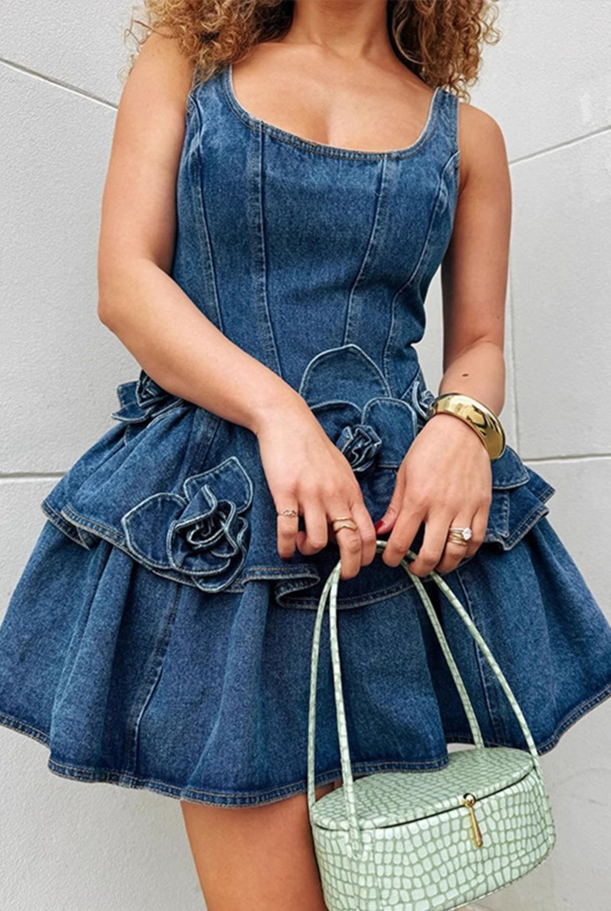 6de9e8845b41452d8935f7842813c3aa-Max