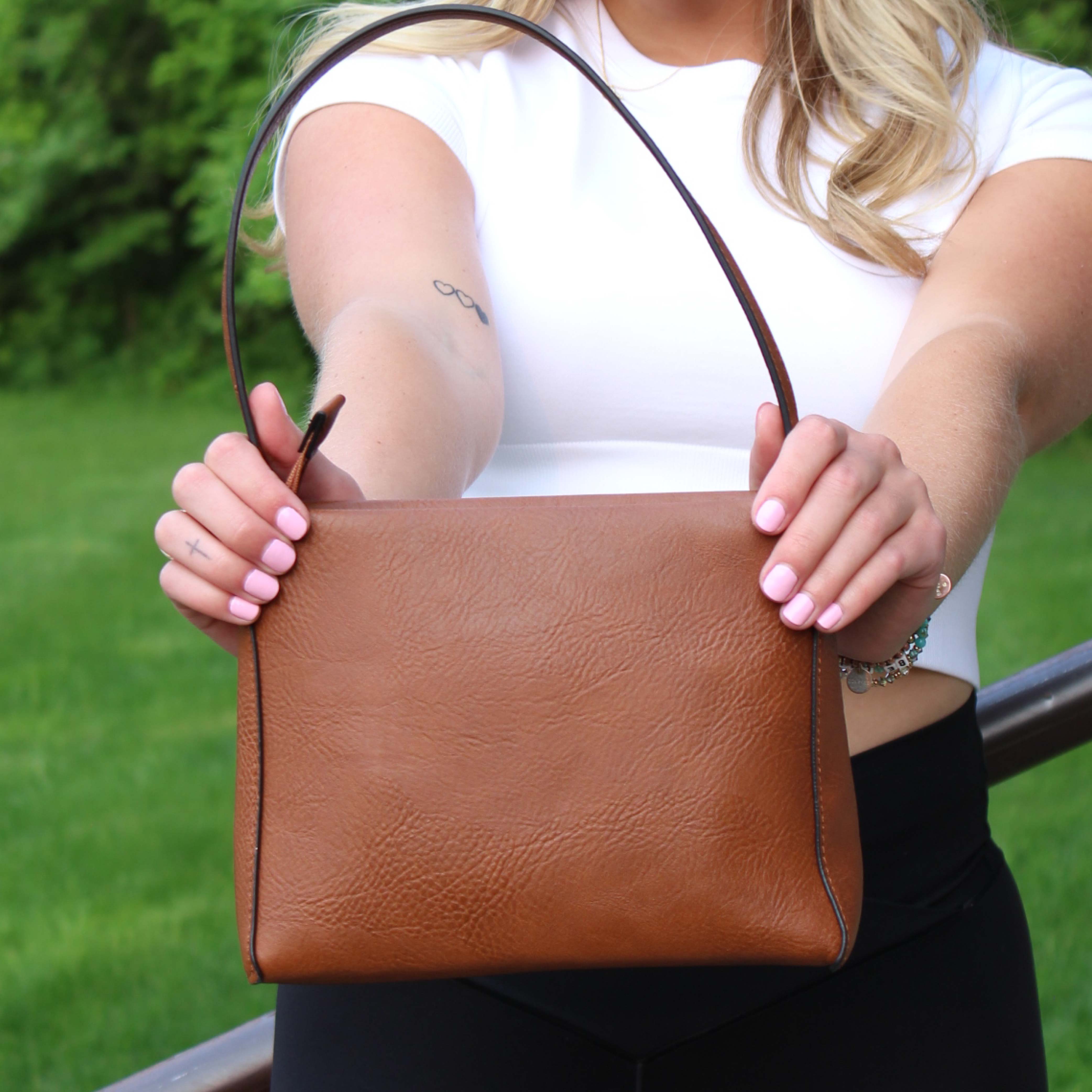 Rachel Crossbody - Charming Charlie