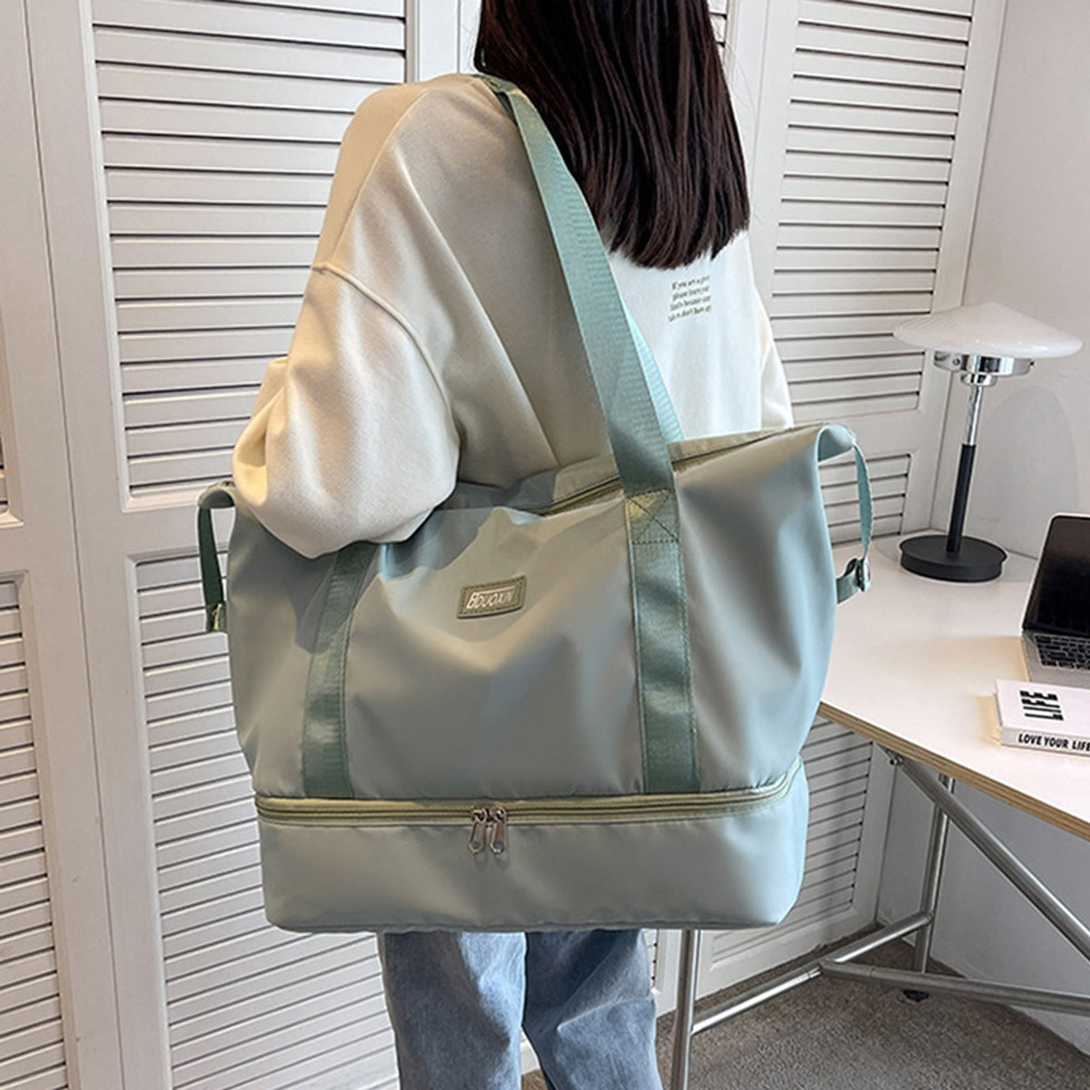 Multi Pocket Nylon Travel Bag - Charming Charlie