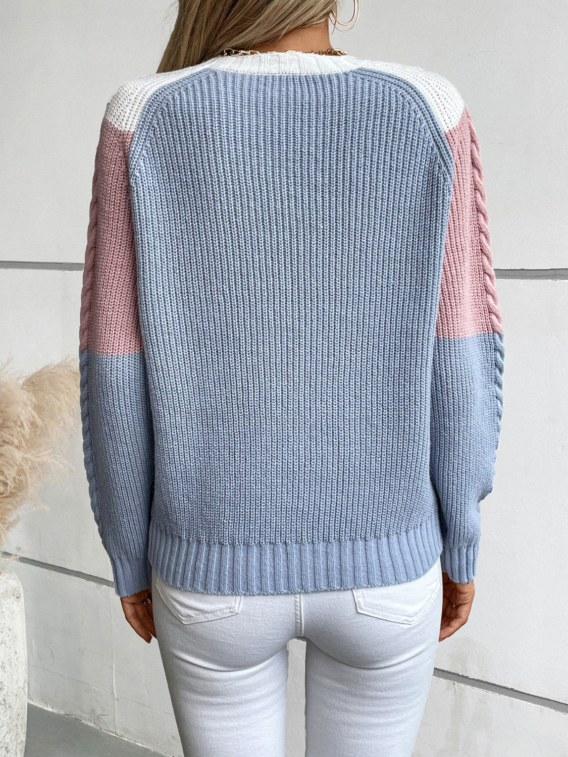 Color Block Round Neck Long Sleeve Sweater - Charming Charlie