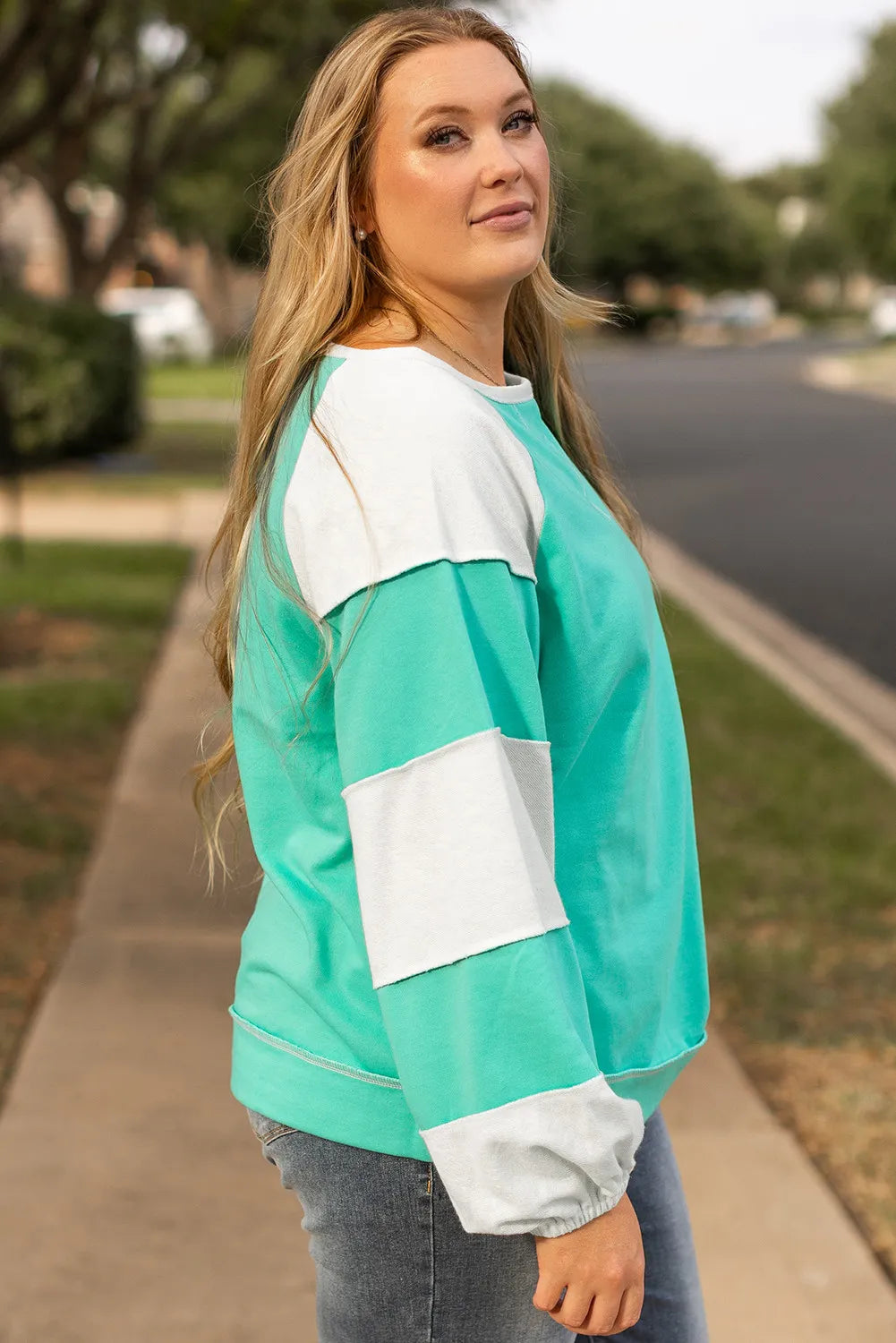 Plus Size Exposed Seam Color Block Long Sleeve Sweatshirt - Charming Charlie