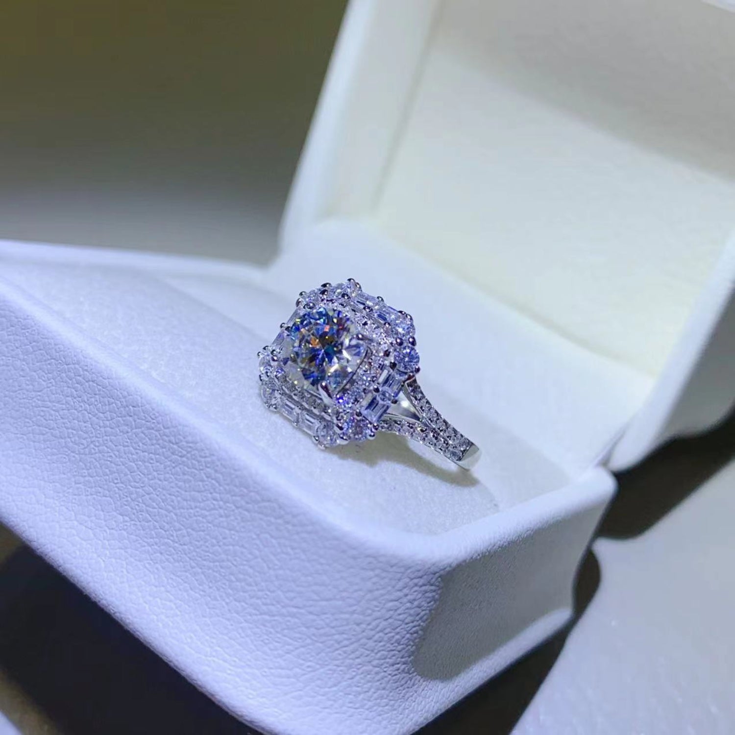 1 Carat Moissanite 925 Sterling Silver Ring - Charming Charlie
