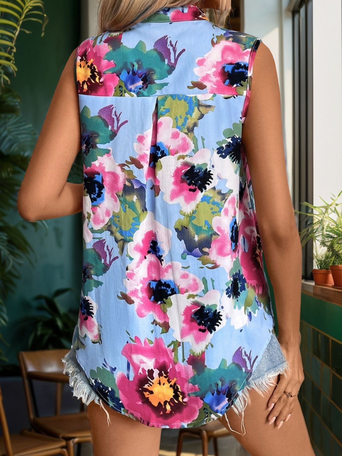 Printed Round Neck Sleeveless Blouse - Charming Charlie