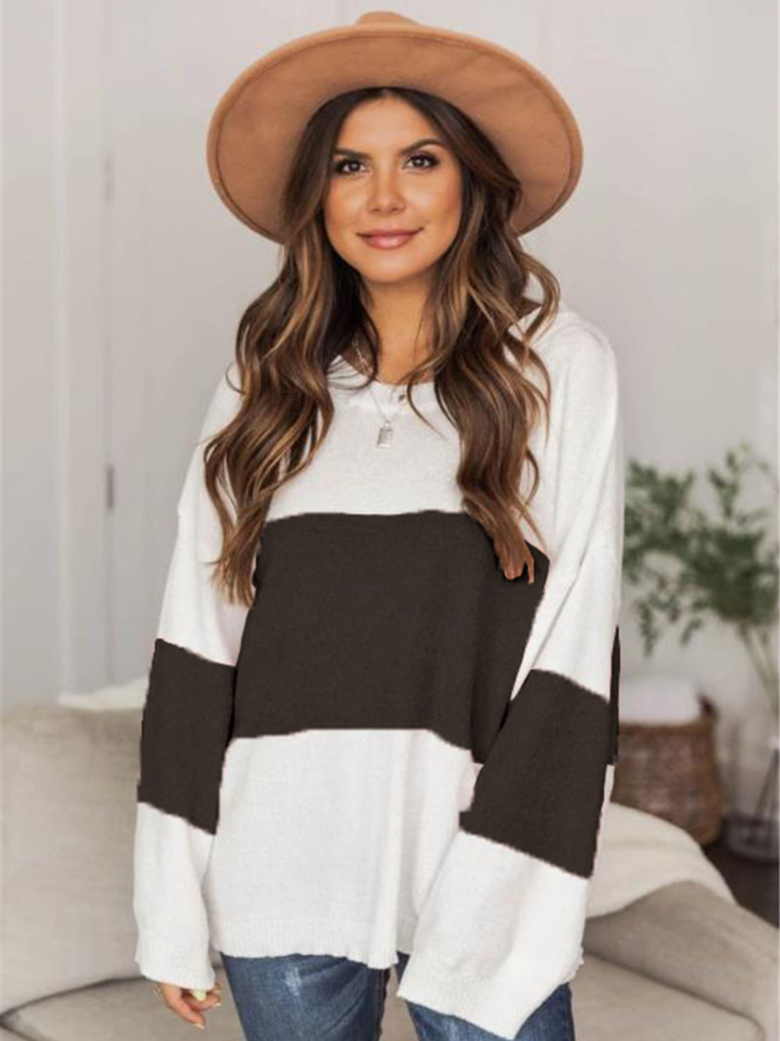 Color Block Round Neck Long Sleeve Sweater - Charming Charlie