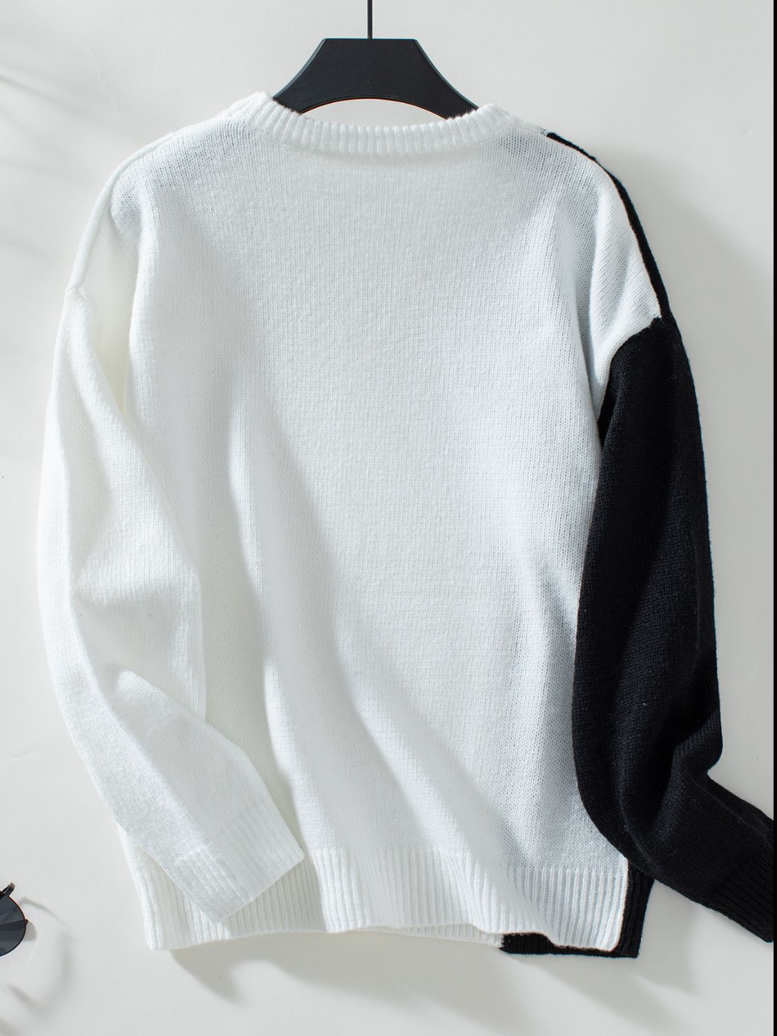 Two Tone Cable Knit Round Neck Long Sleeve Sweater - Charming Charlie