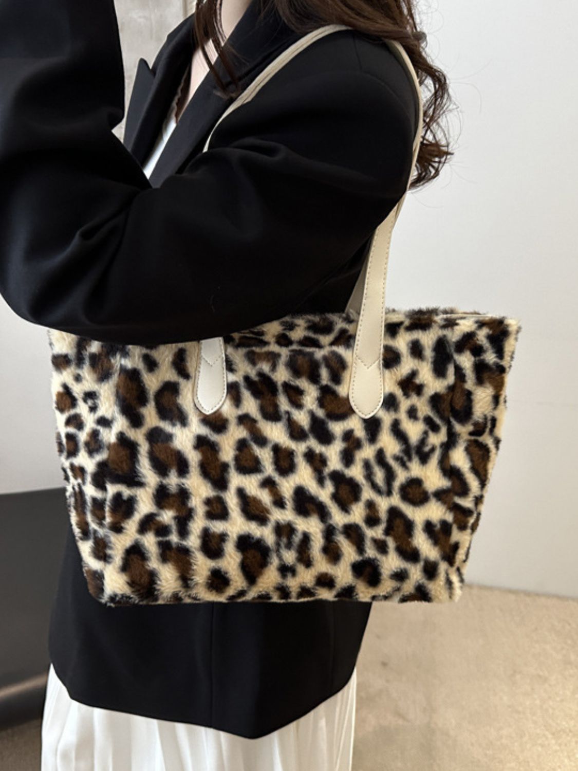 Leopard Fluff Tote Bag - Charming Charlie