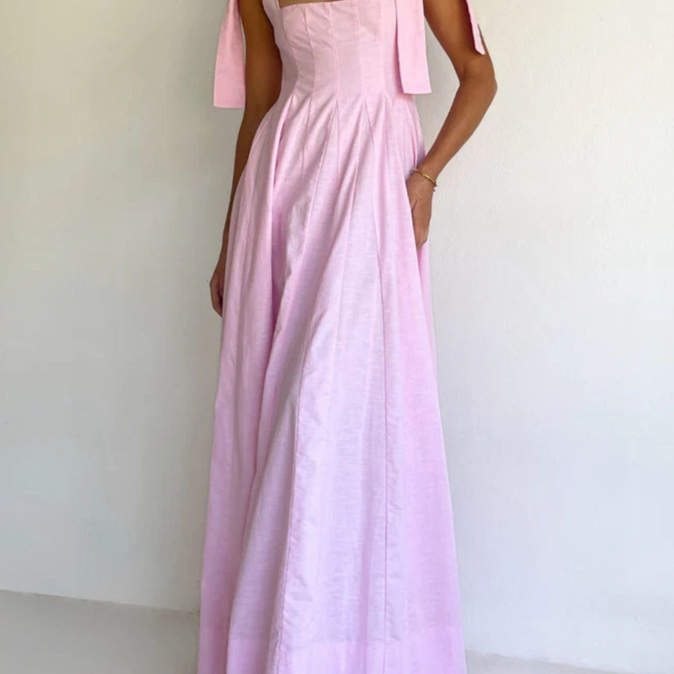 8d80fe0d-5188-4861-b936-9cf43b5f368d-Max