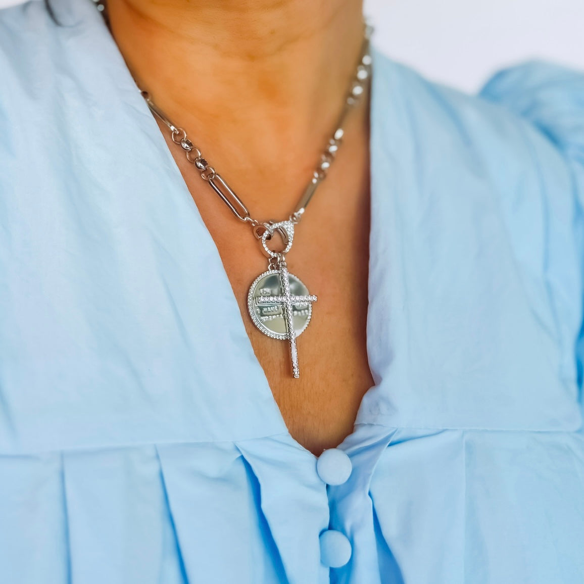 premium silver necklace crafted for everyday wear, offering a dainty handcrafted style with a waterproof, hypoallergenic, tarnish free finish, ideal for minimal modern jewelry lovers, available as wholesale for boutiques
