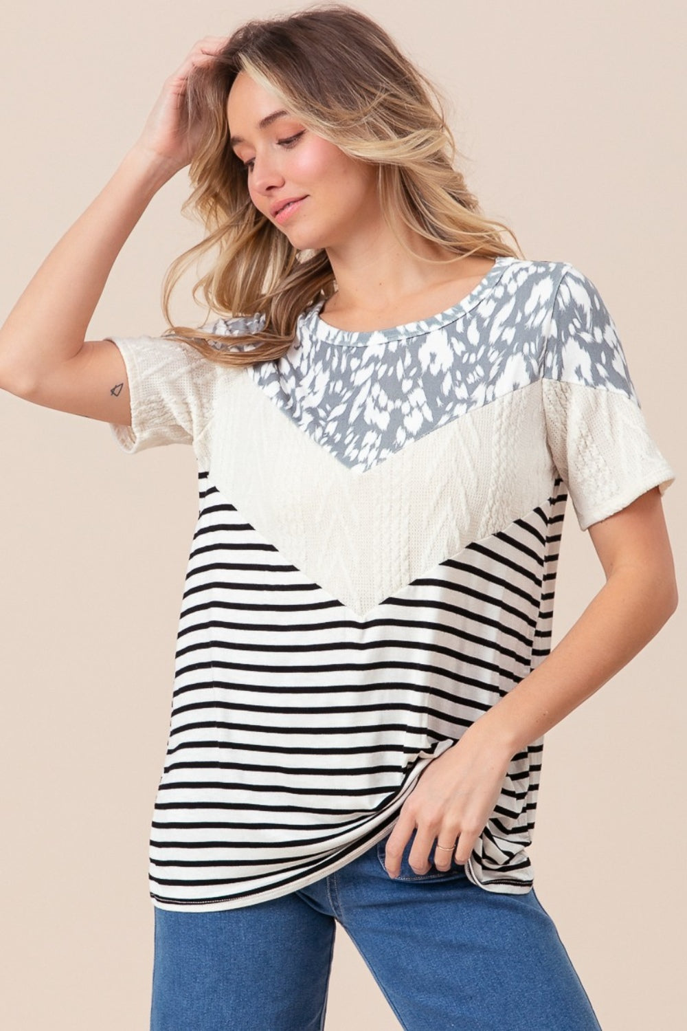 BiBi Printed Color Block Short Sleeve T-Shirt - Charming Charlie