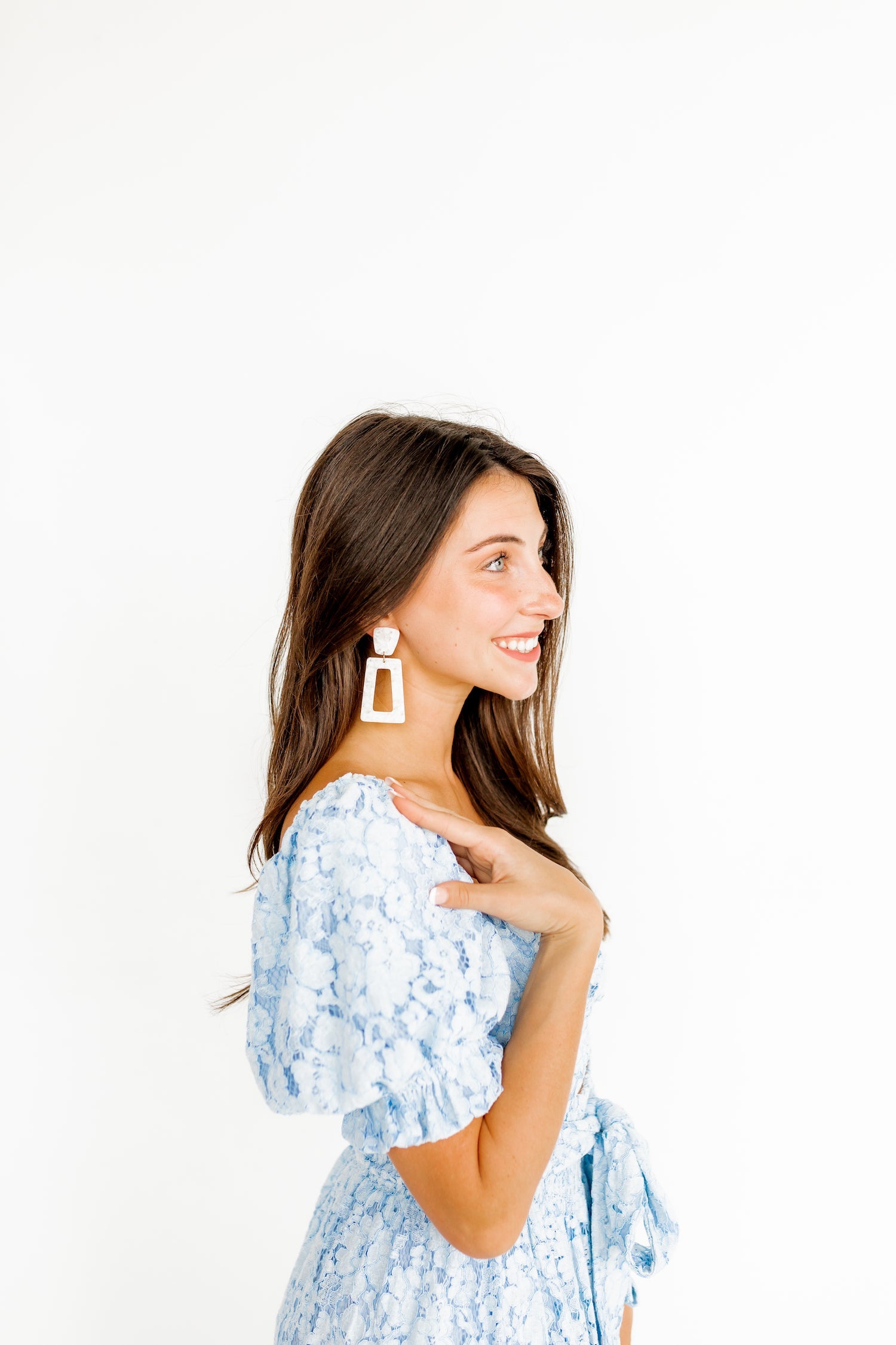 Kennedy - White Shell - Charming Charlie