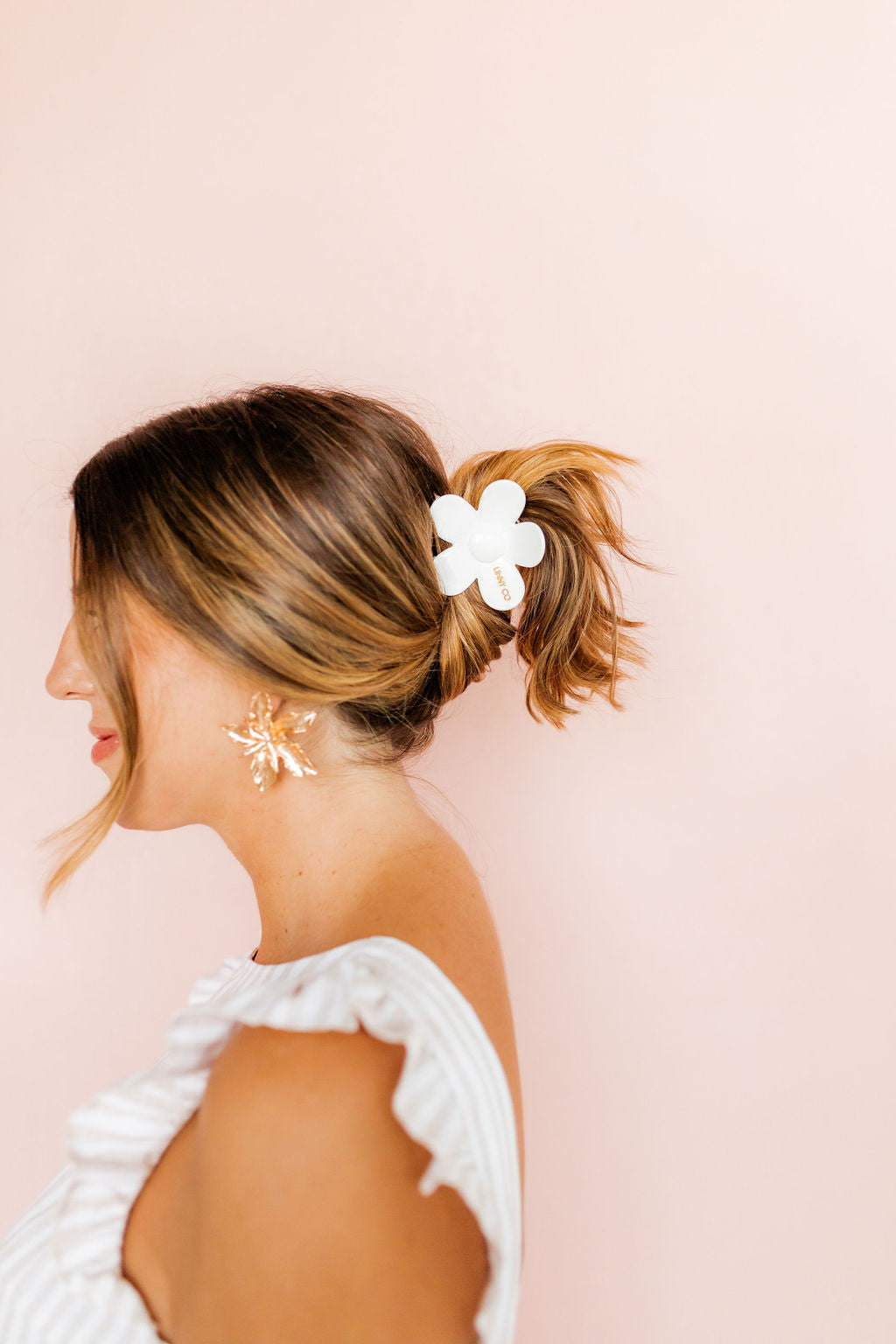 Gigi - Solid White - Charming Charlie