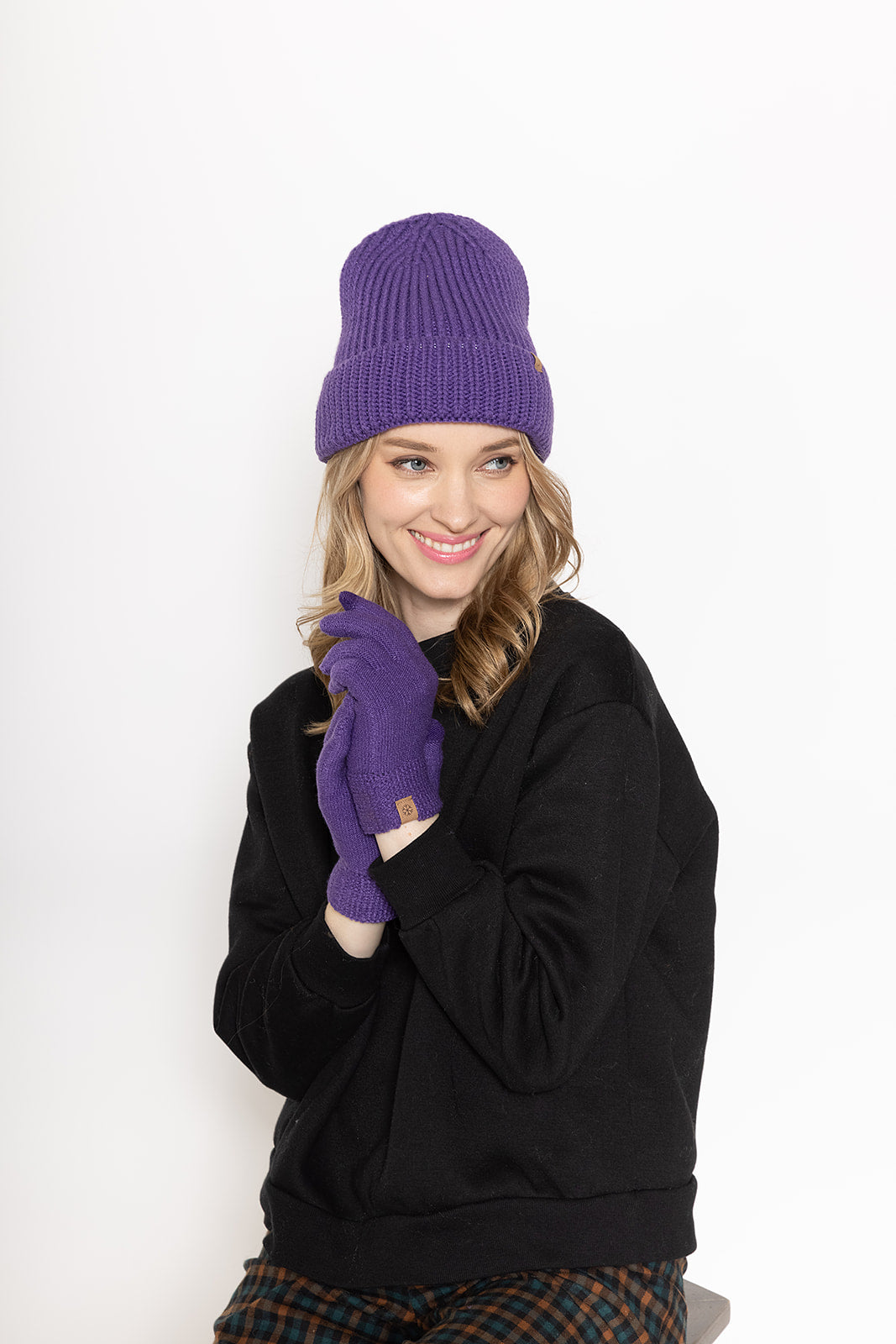 Solid Knit Touch Gloves - Charming Charlie