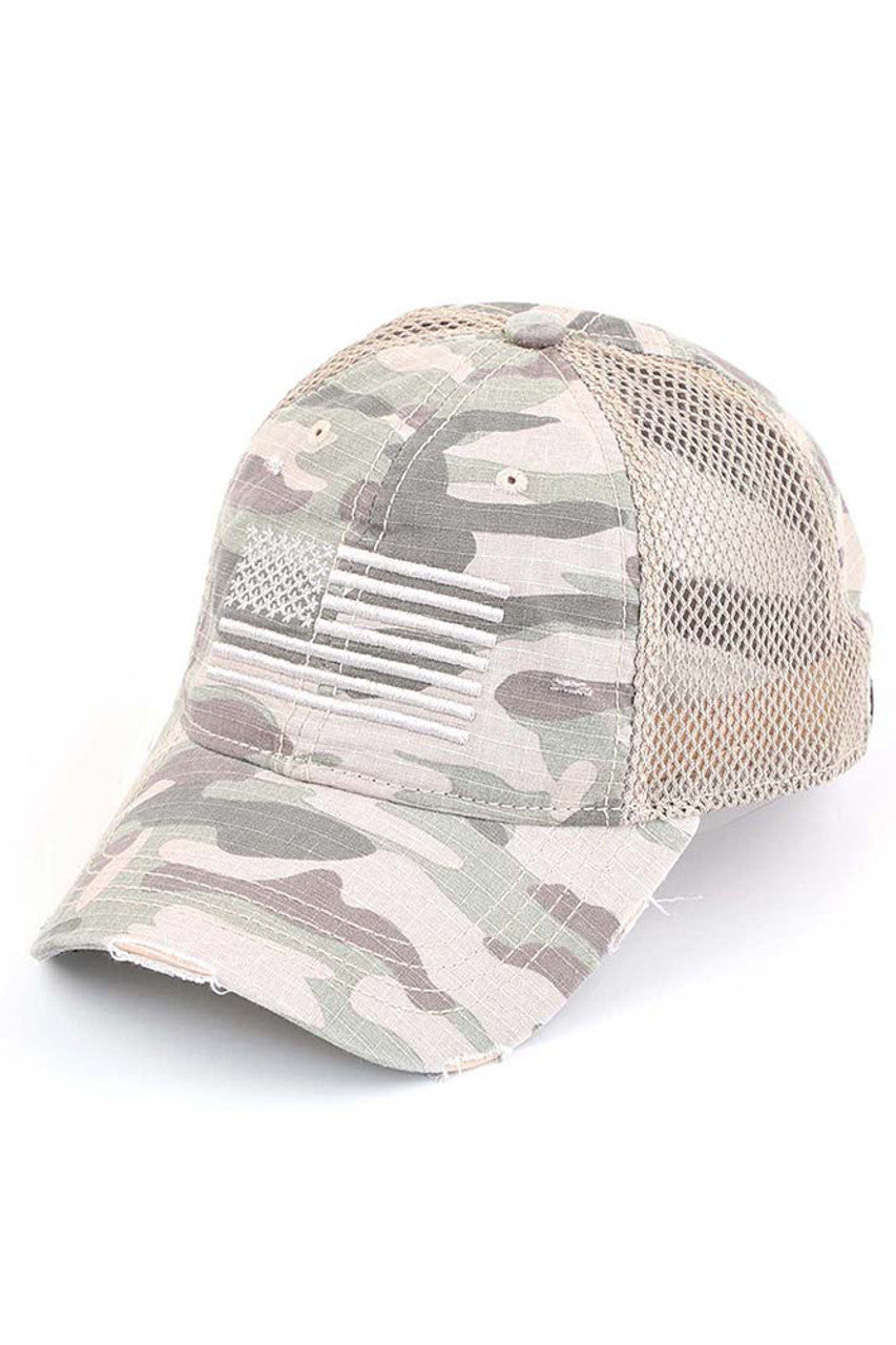 Beige C.C American flag embroidery camo baseball cap is the perfect accessory for any patriotic American. With its unique camo design and expert embroidery, this cap combines style with a show of national pride. Made with high-quality materials, it is both comfortable and durable.