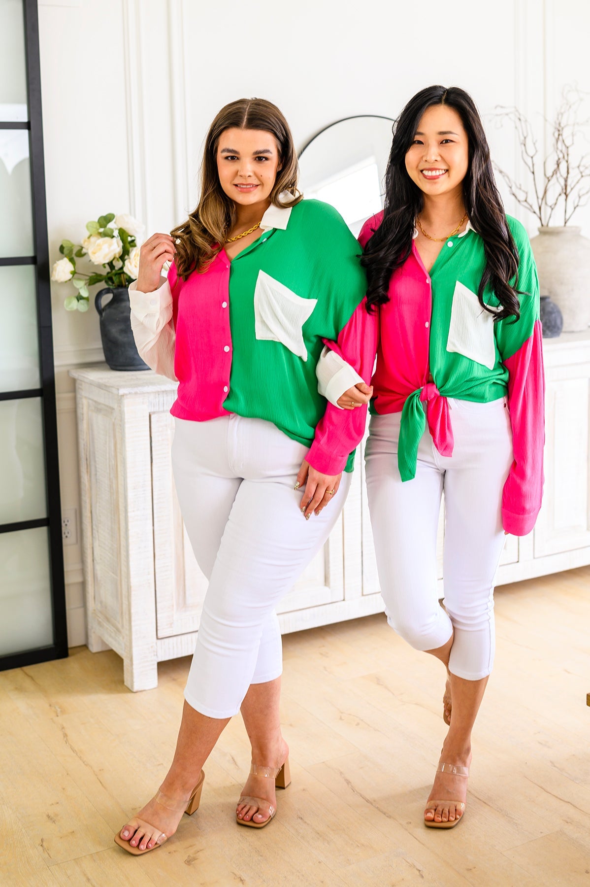 Capture the Day Two Toned Button Up Kelly - Charming Charlie