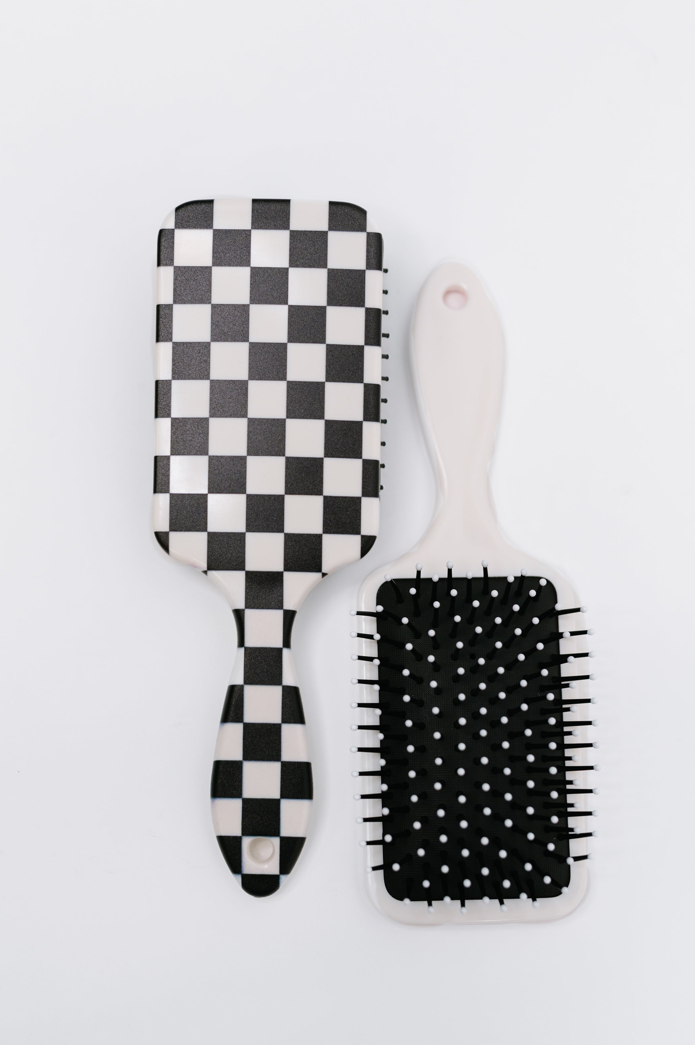 Cookies & Cream Checks Brush - Charming Charlie