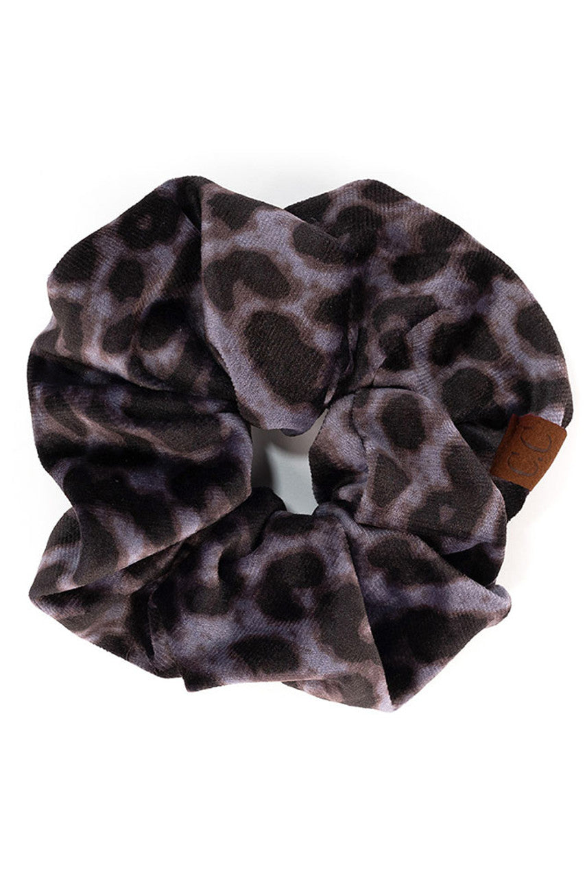 DarkBrushDenim C.C Leopard Velvet Scrunchies are the perfect addition to your hair accessory collection. Made with luxurious velvet material, these scrunchies provide a soft and comfortable hold for all hair types. With their trendy leopard print design, they add a touch of style to any outfit. Upgrade your hair game with these must-have scrunchies!