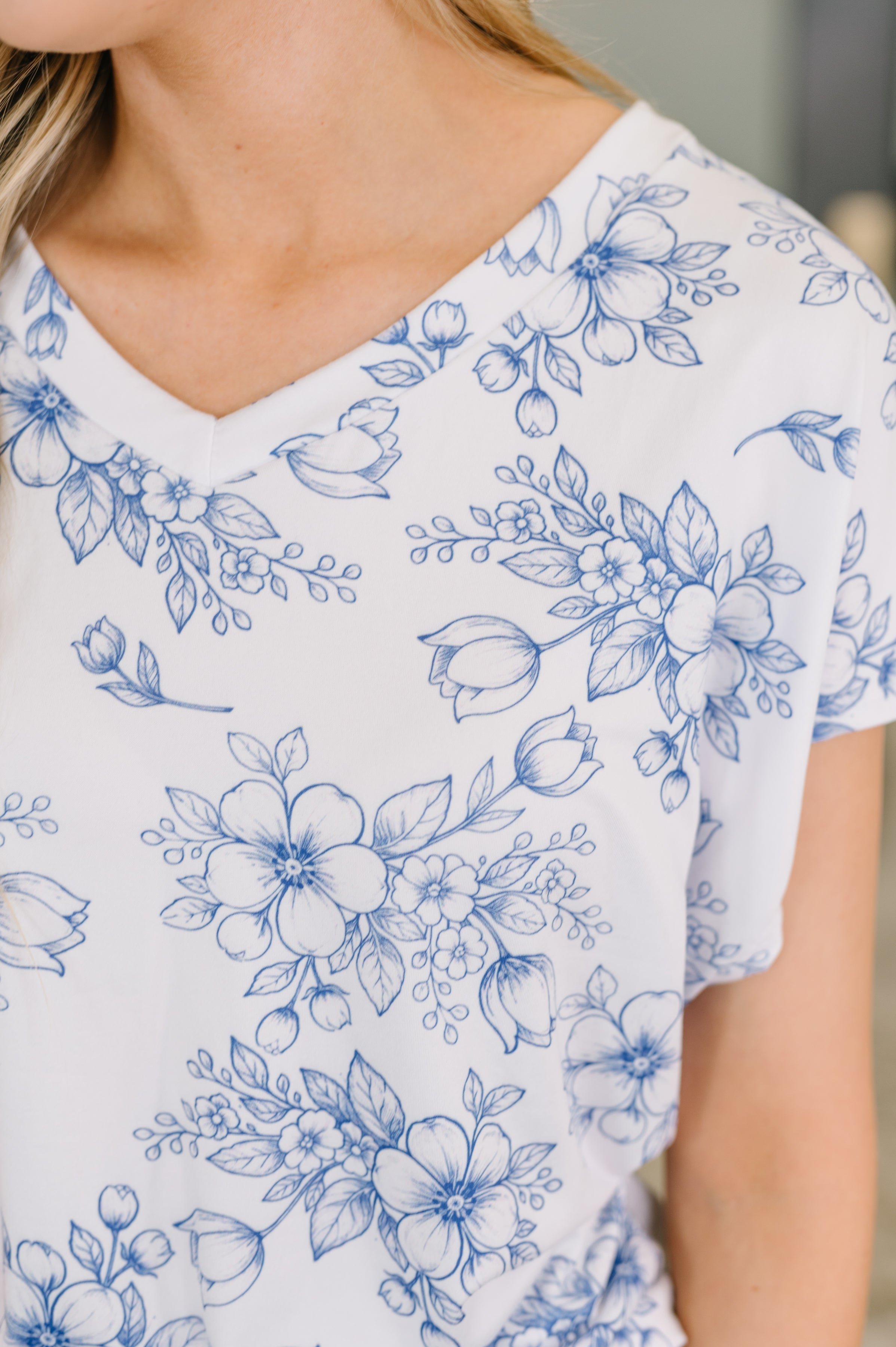 Down Right Delicate V-Neck Floral Top - Charming Charlie
