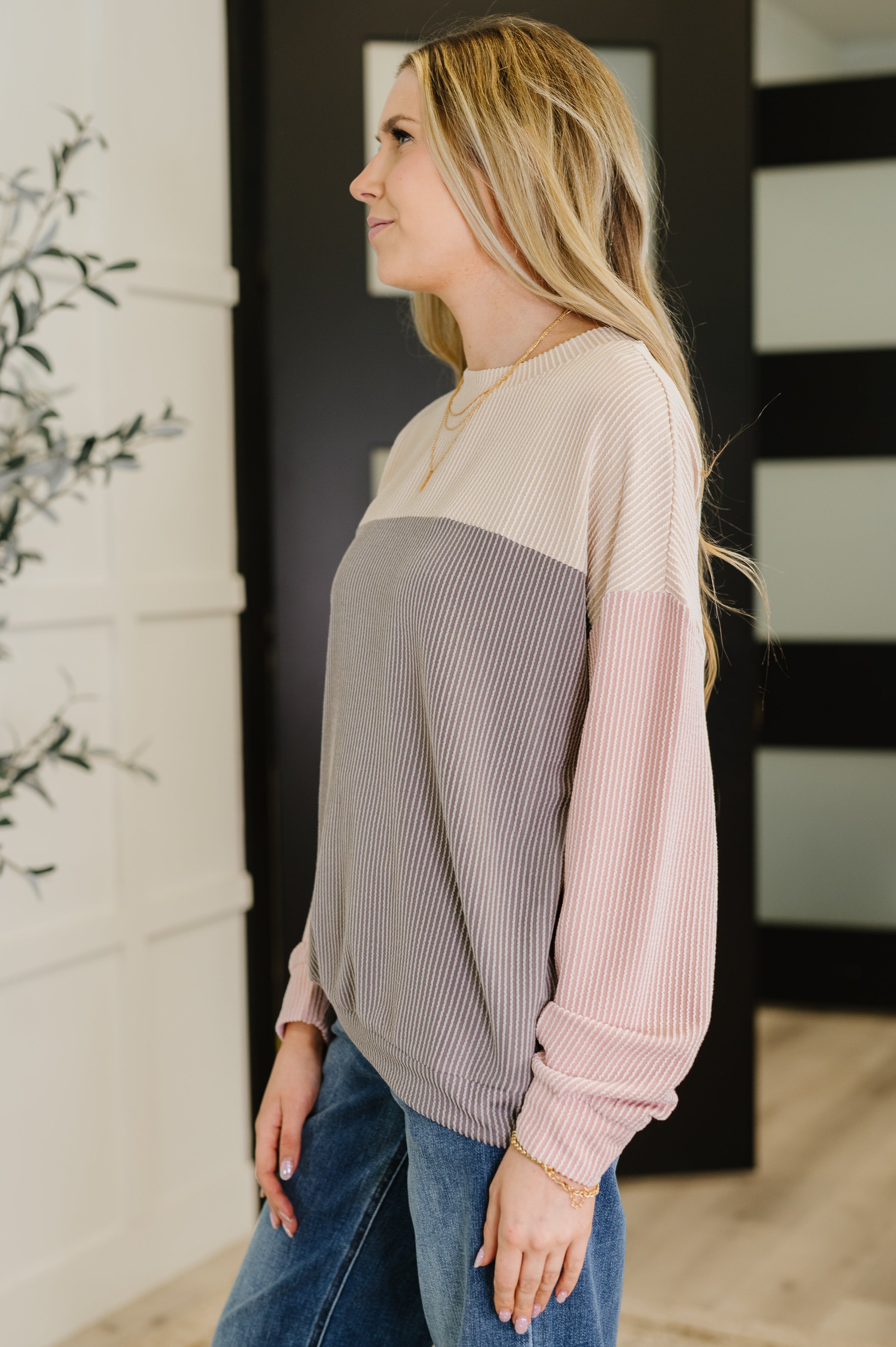 Dual Tones Cable Ribbed Knit Sweater - Charming Charlie
