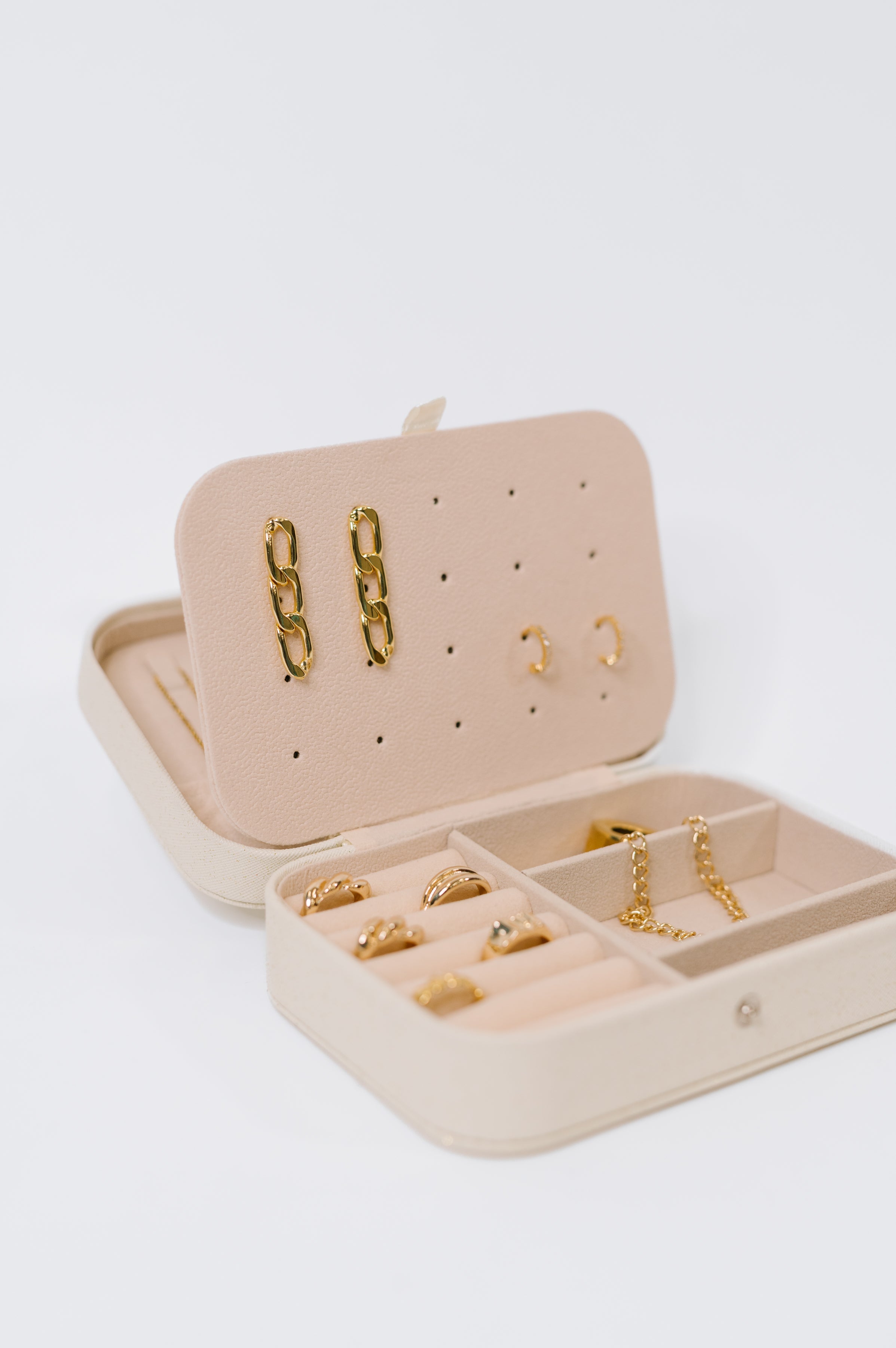 Everywhere In Between Jewelry Organizer - Charming Charlie
