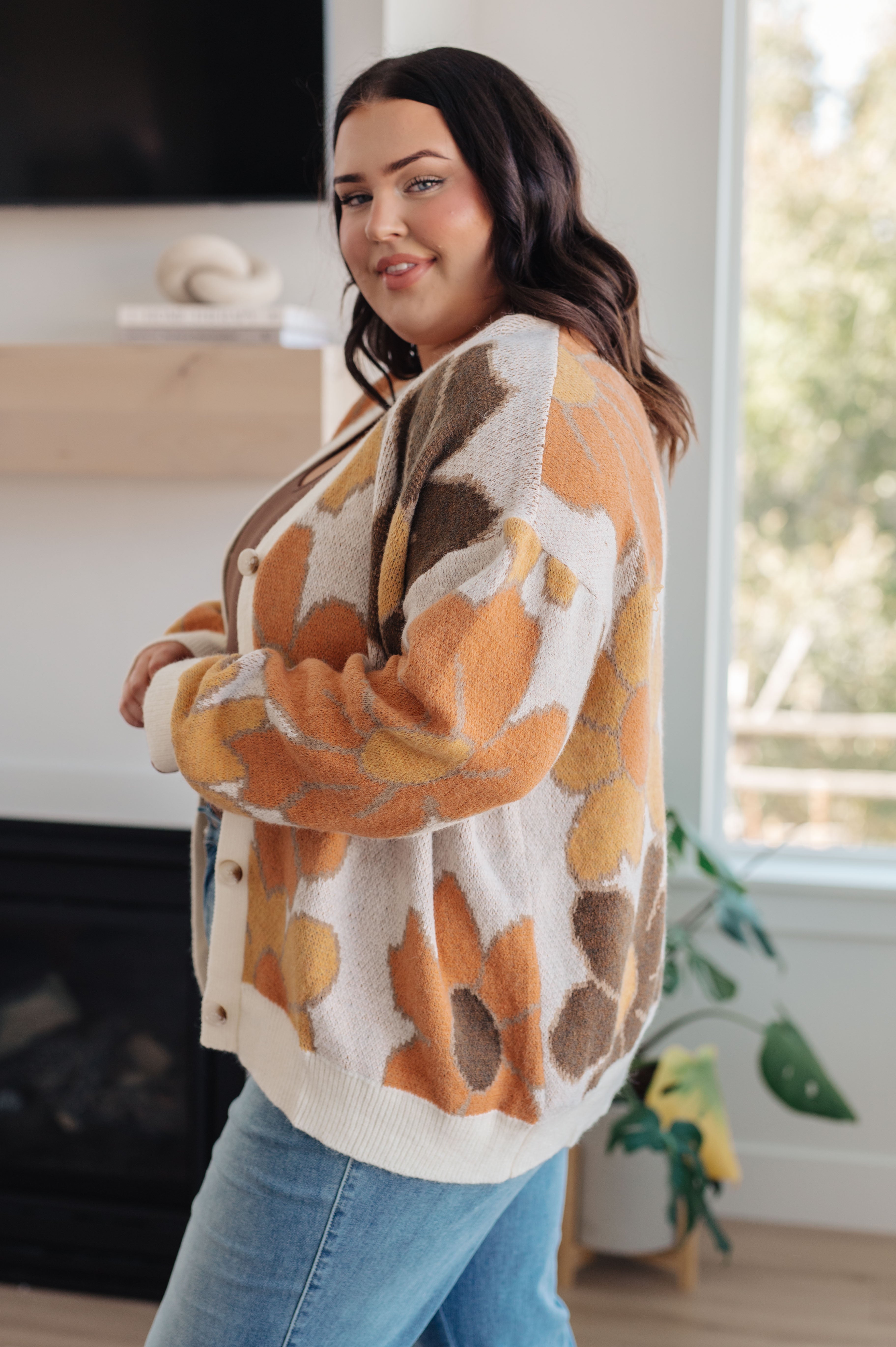 Exquisitely Mod Floral Cardigan - Charming Charlie