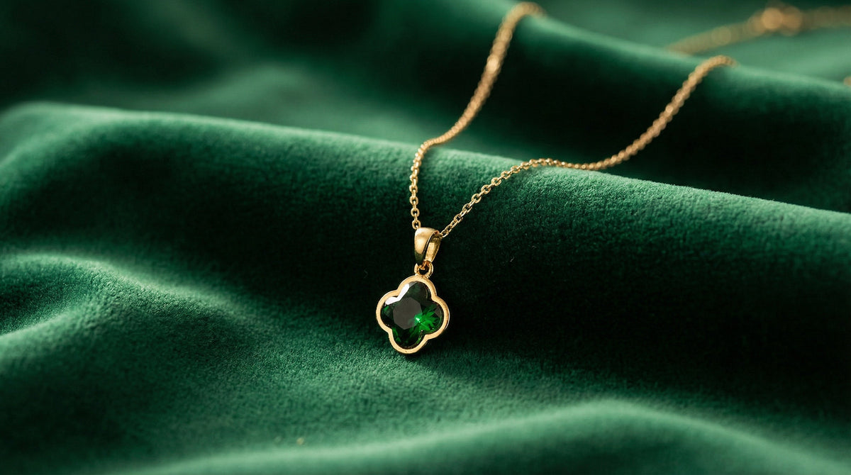 Blue Clover Necklace - Charming Charlie