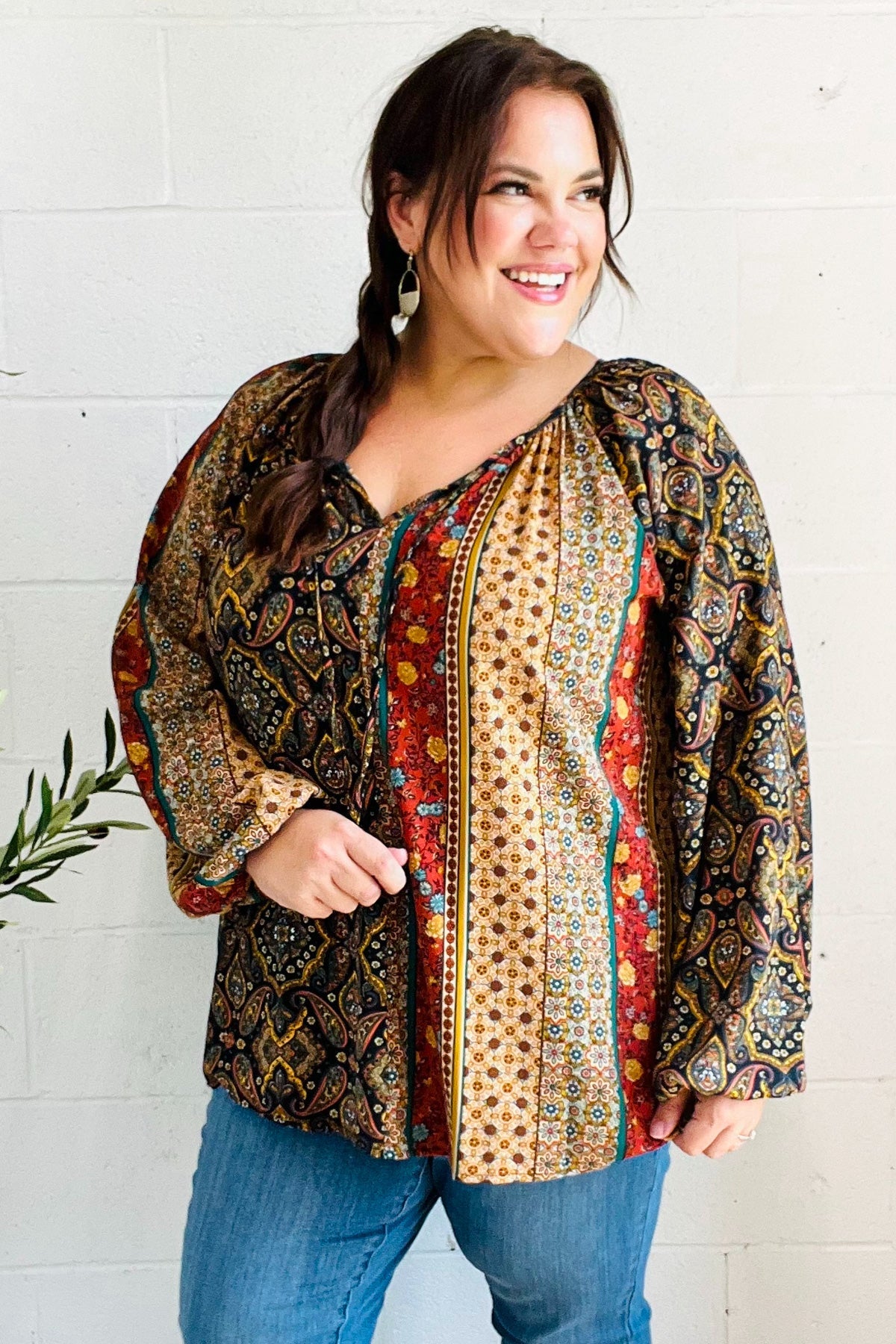 Weekend Ready Black & Rust Paisley Raglan Keyhole Tie Top - Charming Charlie