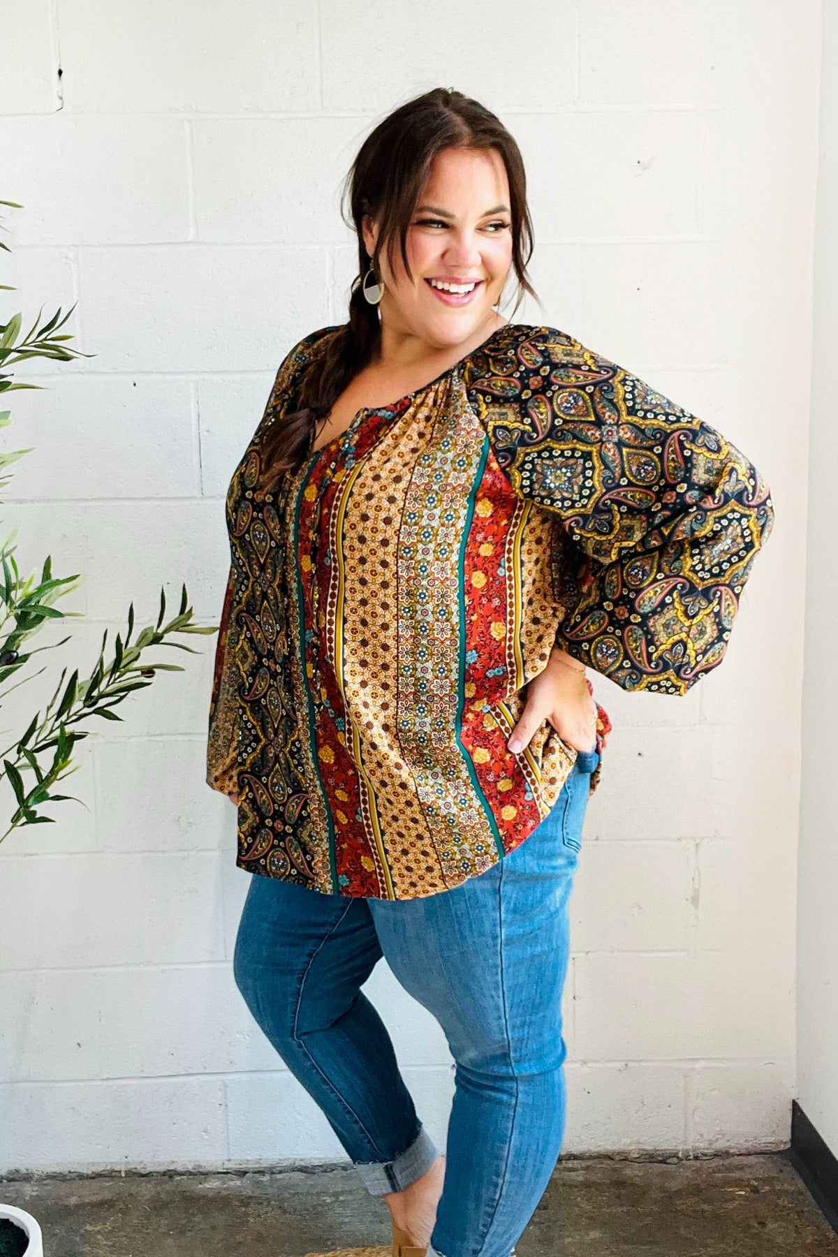 Weekend Ready Black & Rust Paisley Raglan Keyhole Tie Top - Charming Charlie